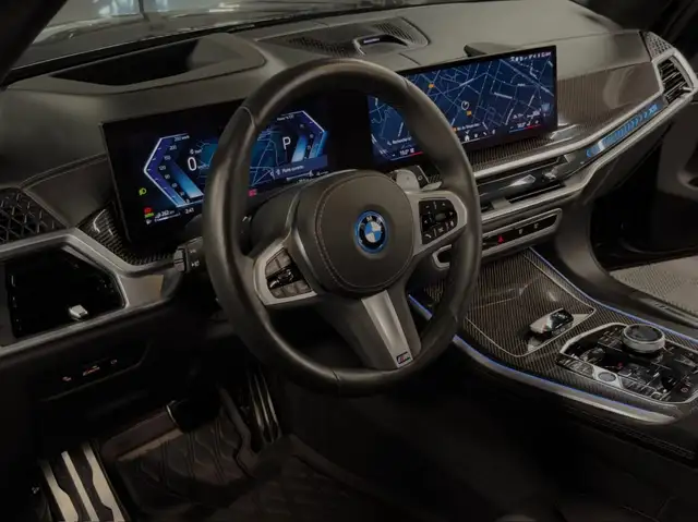 BMW X5 view 12