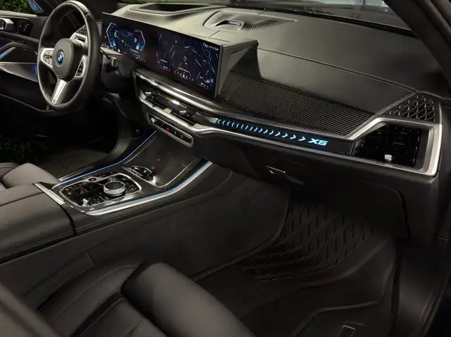 BMW X5 view 15