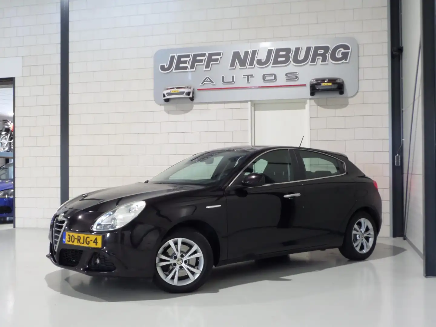 Alfa Romeo Giulietta 1.4 T Distinctive "Origineel NL!" Trekhaak Cruise- Noir - 2
