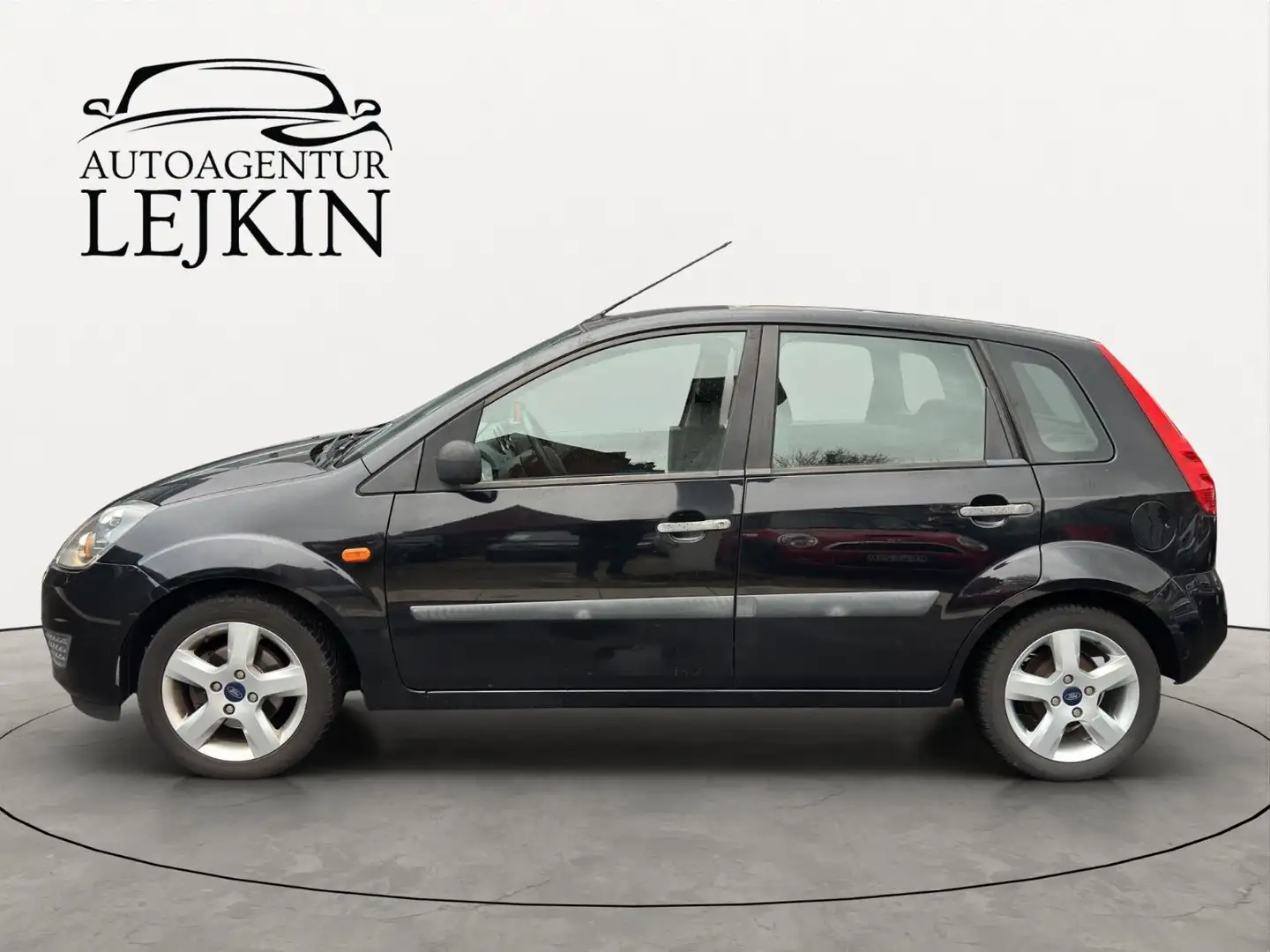 Ford Fiesta Trend 1.3*2. HAND*KLIMA*TÜV 05/2027* Noir - 2