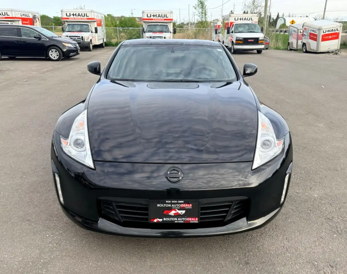 Nissan 370Z снимка Nissan 370Z