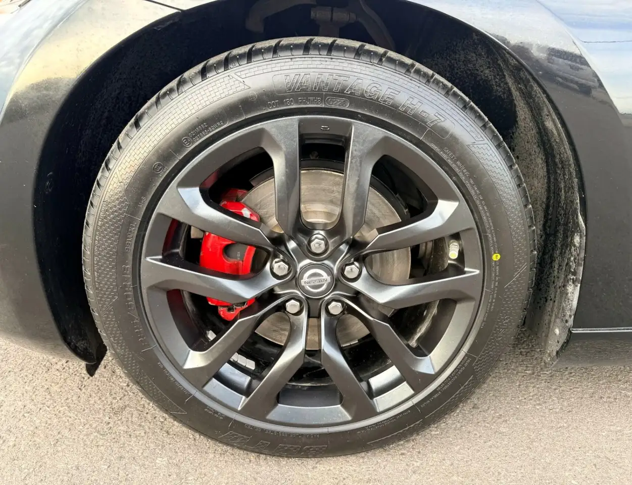 Nissan 370Z снимка Nissan 370Z