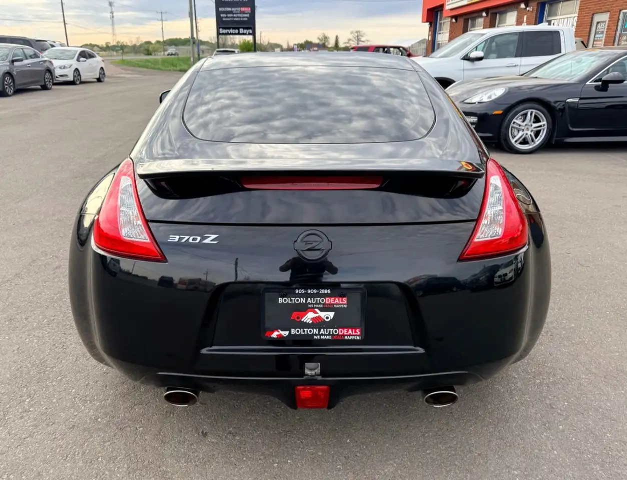 Nissan 370Z снимка Nissan 370Z