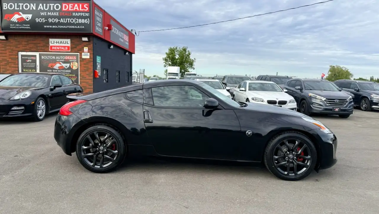 Nissan 370Z снимка Nissan 370Z