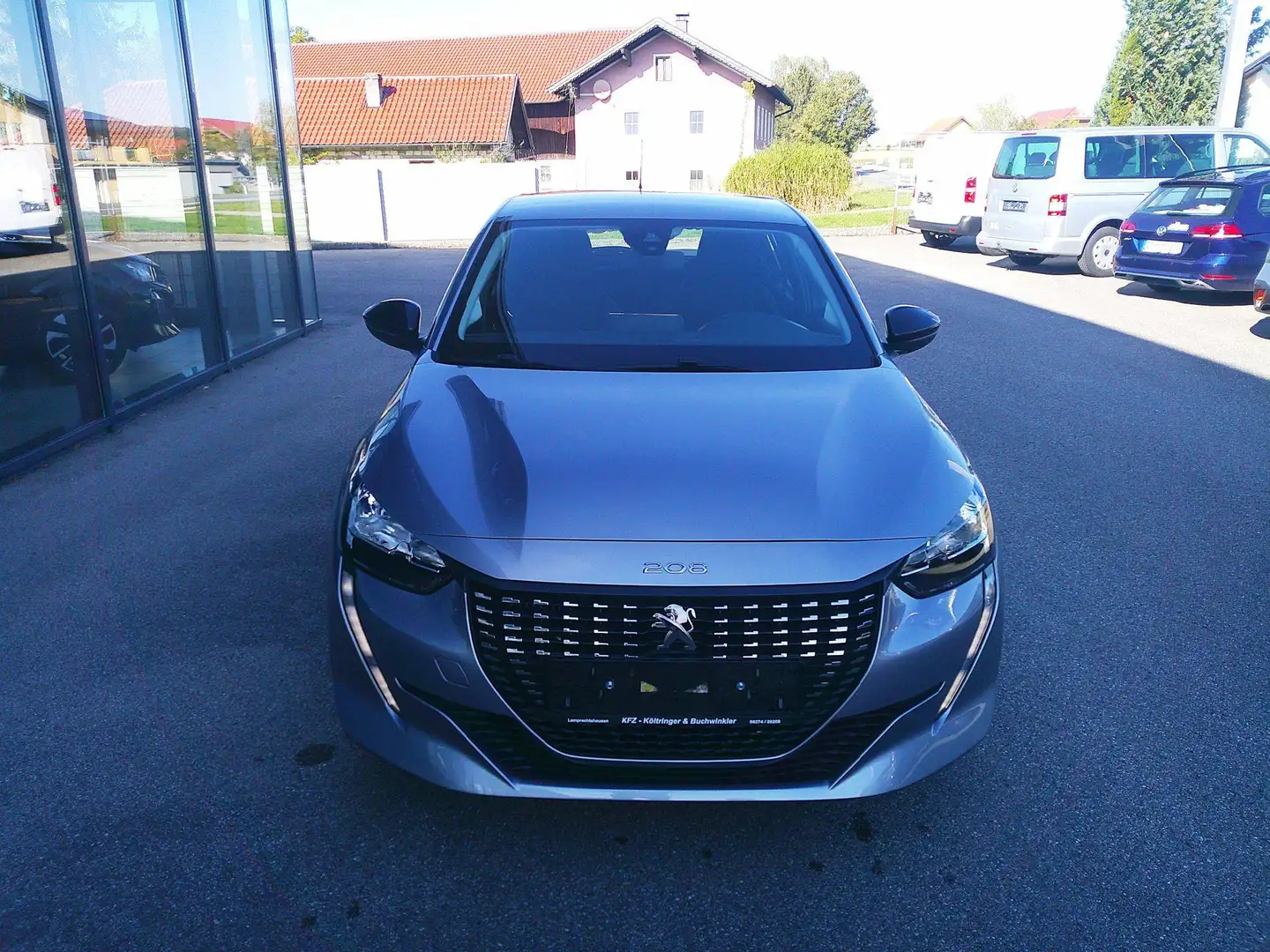 Peugeot 208 Active Pack Silber - 2