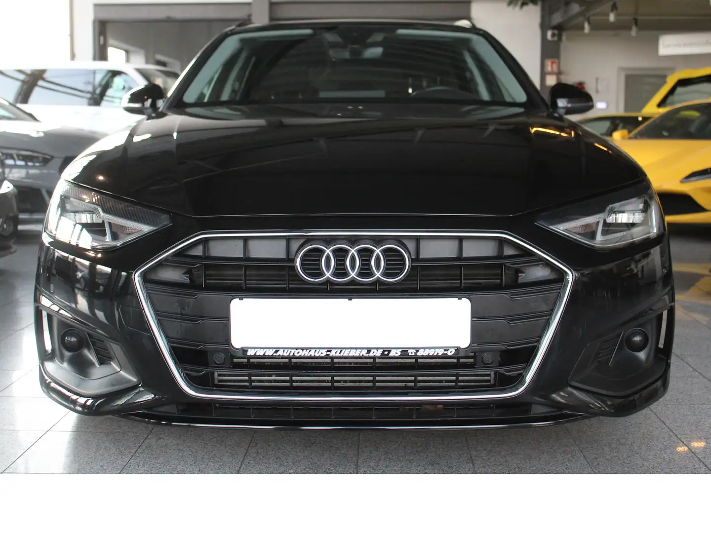 Audi A4 Avant 35 TFSI S-Tronic NAVI*GRA*CONNECT*LED Černá - 2