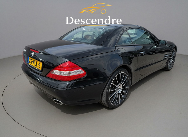 Mercedes-Benz SL 350 — photo 11