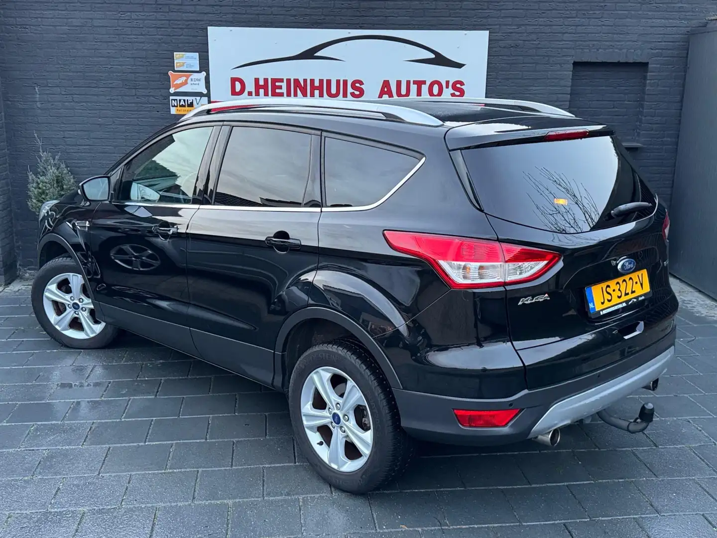 Ford Kuga 1.5 Trend*DEALER ONDERHOUDEN* Zwart - 2