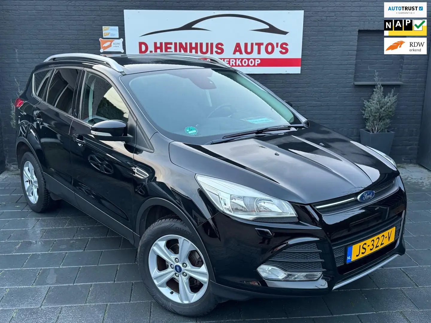 Ford Kuga 1.5 Trend*DEALER ONDERHOUDEN* Zwart - 1
