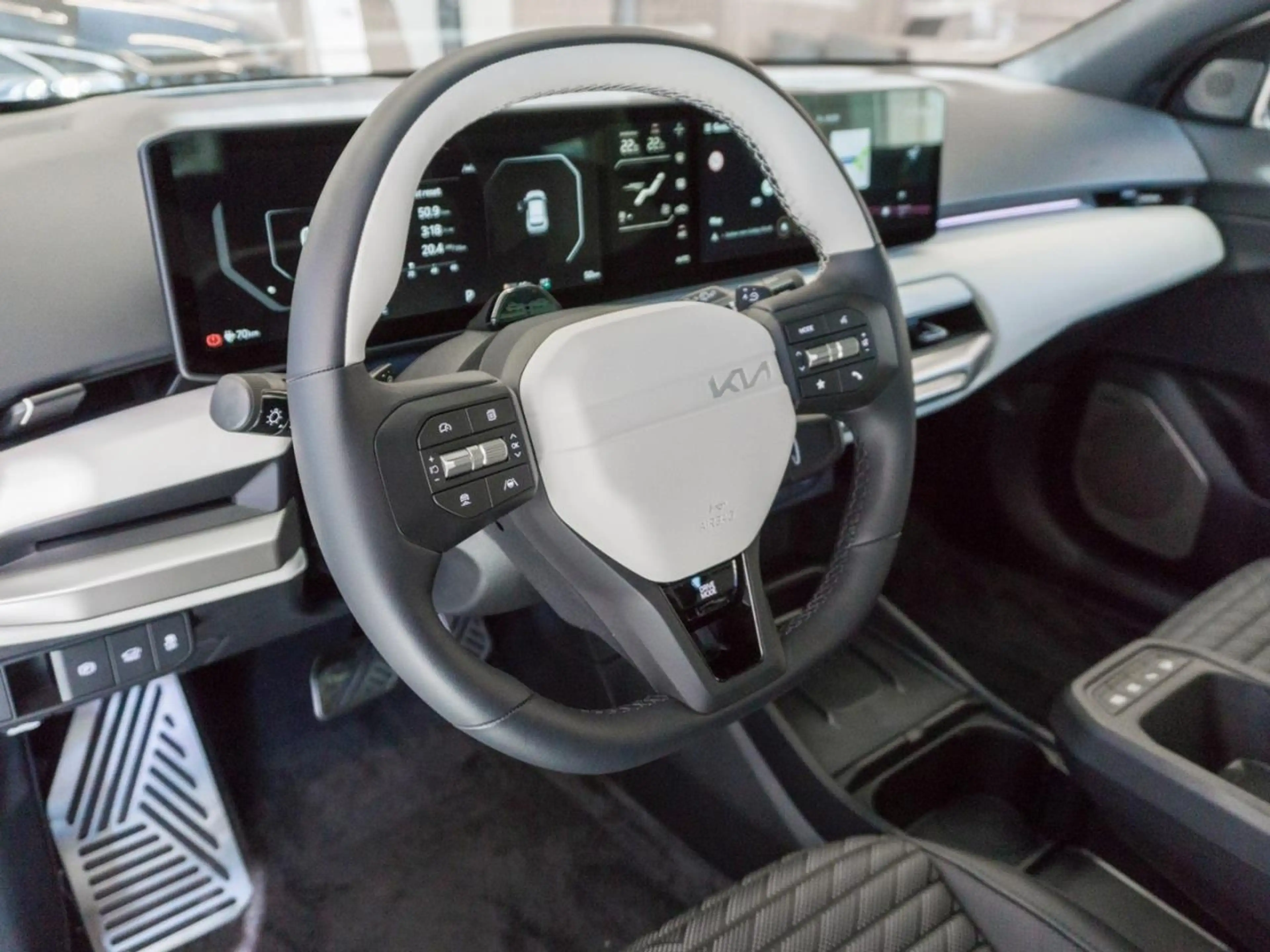 Kia EV4 81 kWh GT-Line HeadUp ACC Harman/Kardon 360° — photo 7