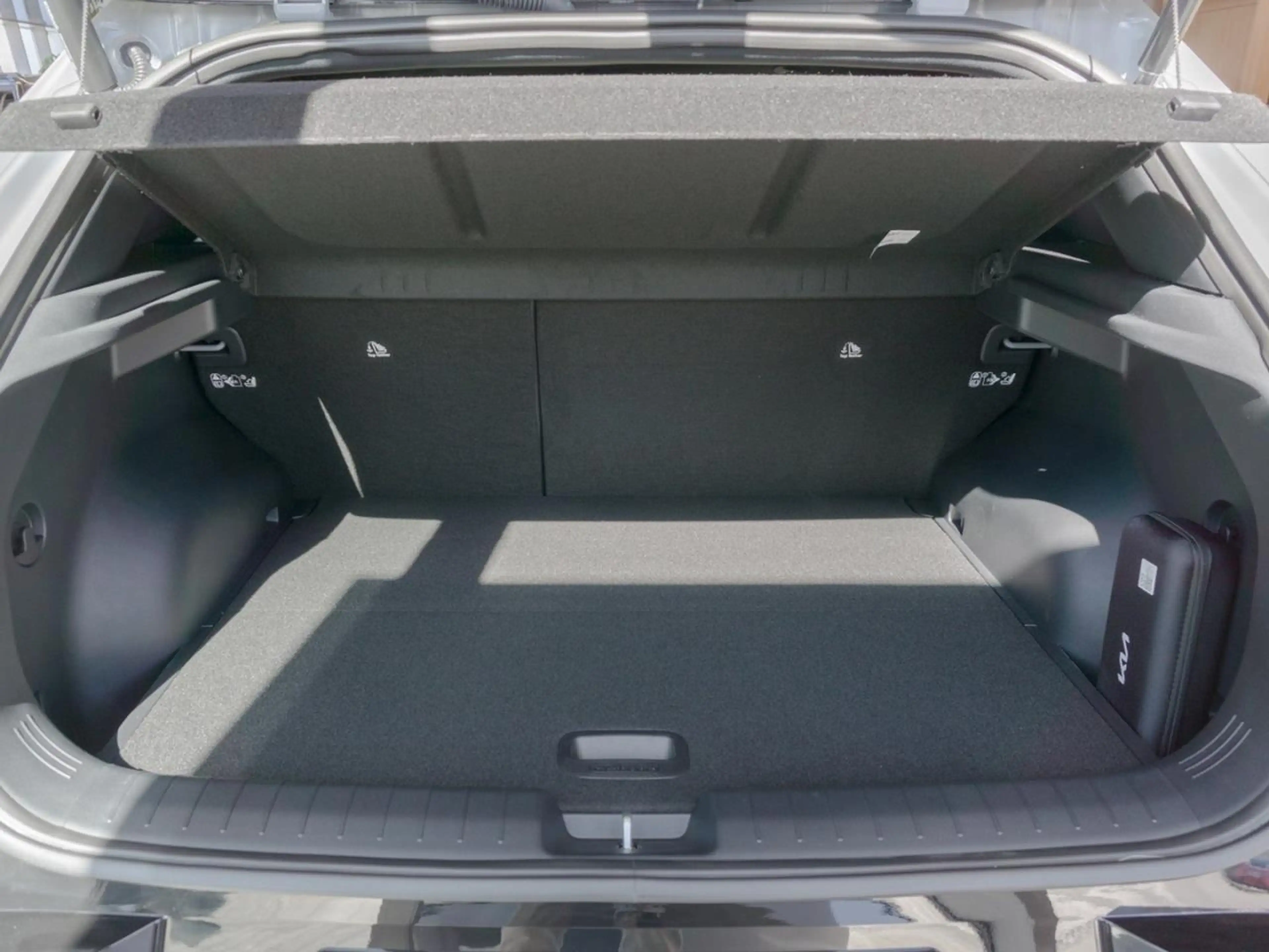Kia EV4 81 kWh GT-Line HeadUp ACC Harman/Kardon 360° — photo 5