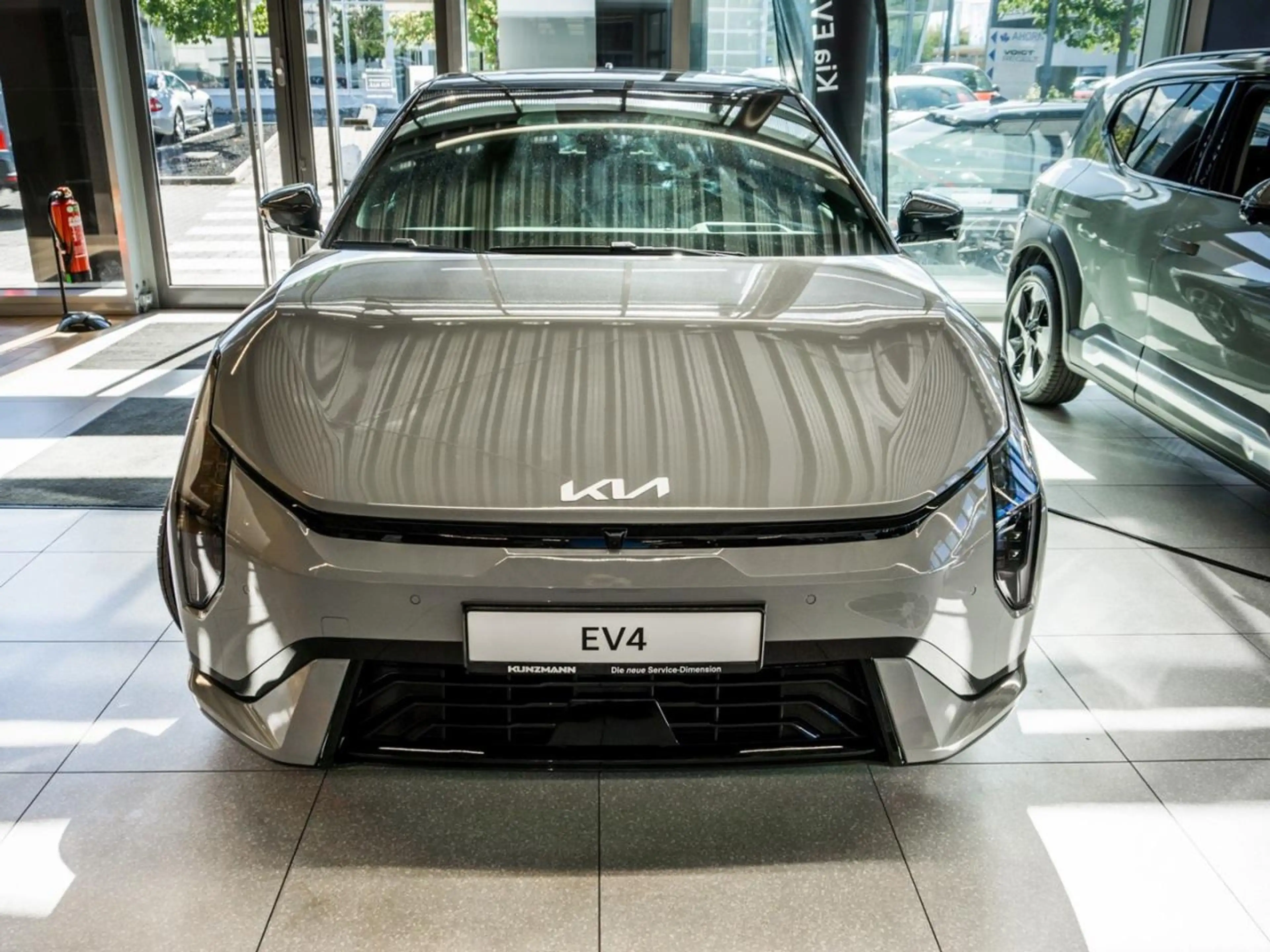 Kia EV4 81 kWh GT-Line HeadUp ACC Harman/Kardon 360° — photo 2
