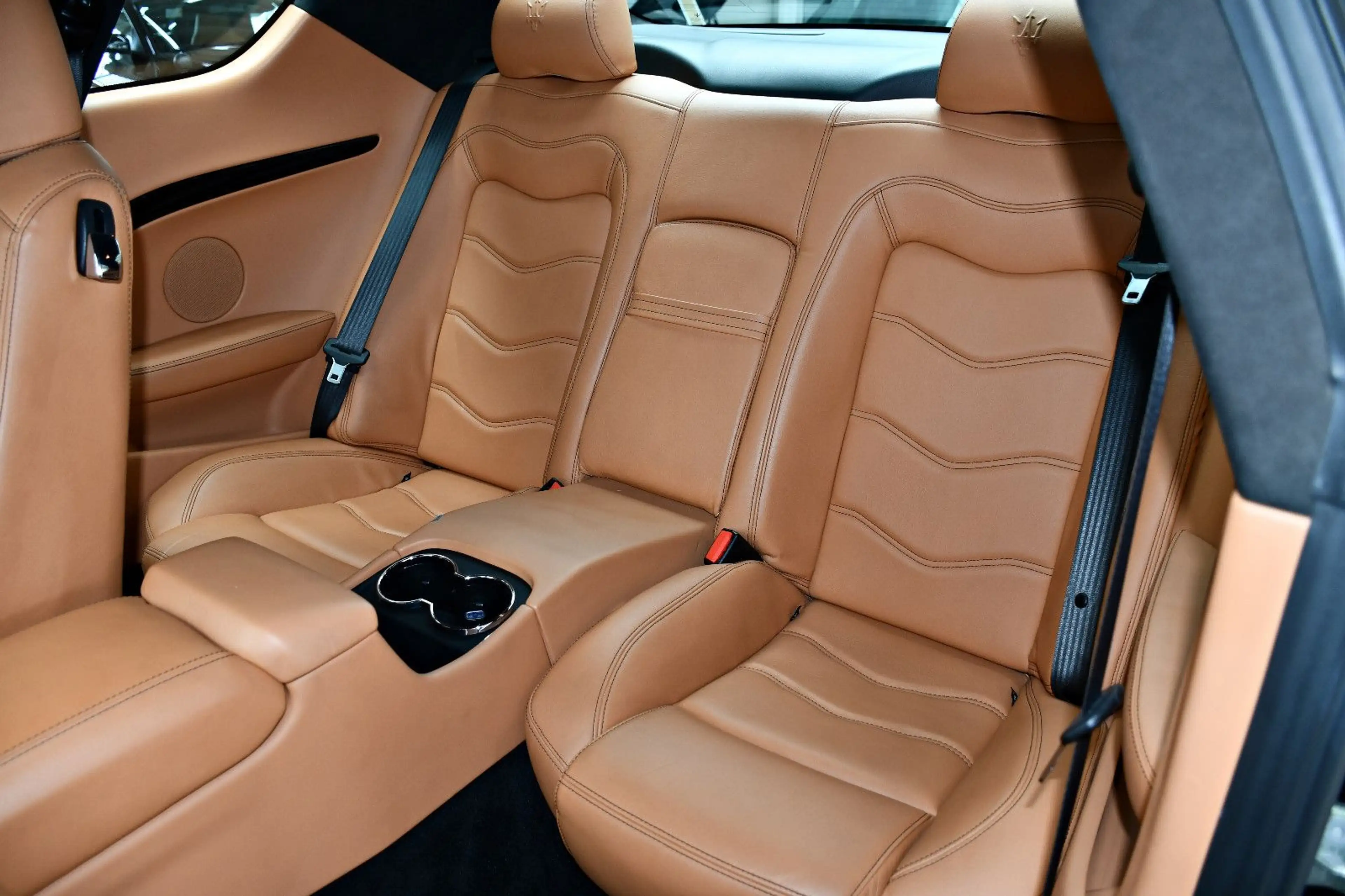 Maserati GranTurismo 4.2 V8 Aut. Alcantara Dachhimmel — photo 11