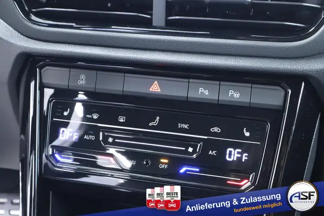 Volkswagen T-Roc view 26