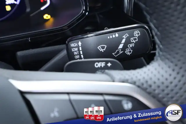 Volkswagen T-Roc view 30