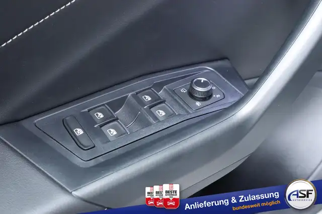Volkswagen T-Roc view 15