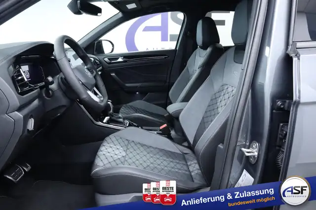 Volkswagen T-Roc view 13