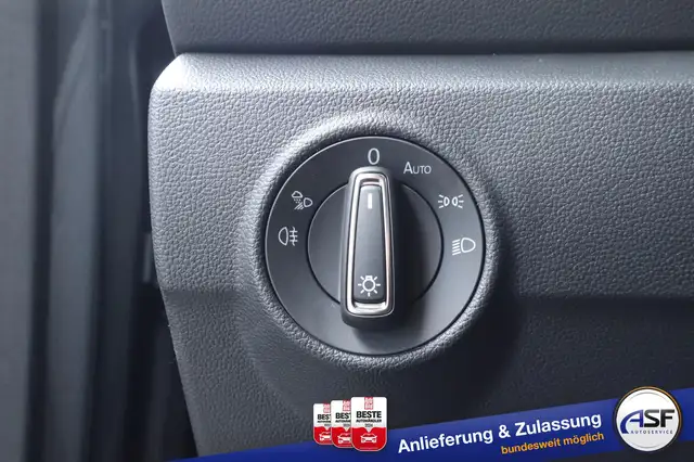 Volkswagen T-Roc view 17