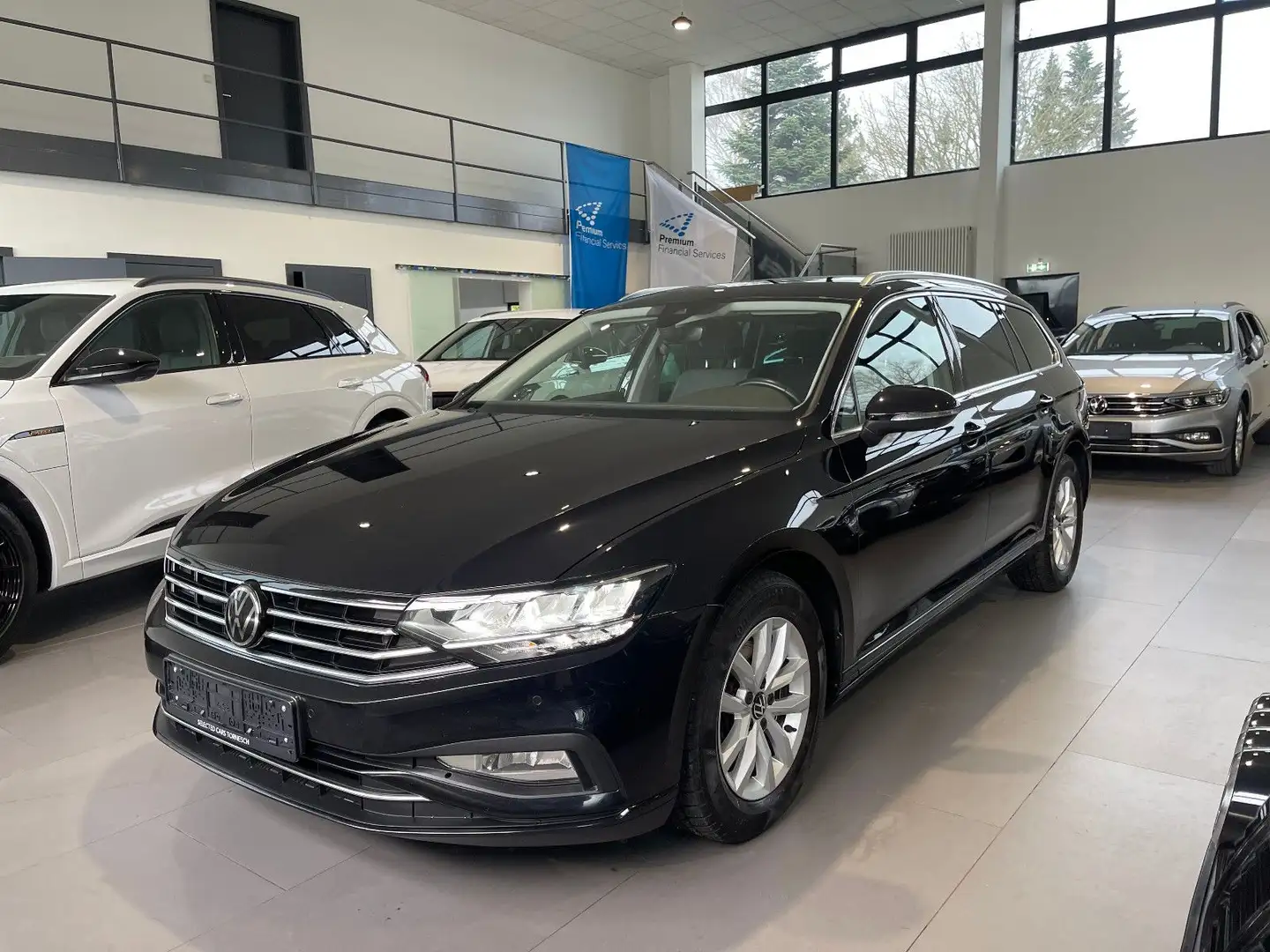 Volkswagen Passat Variant Passat Business 1.5 TSI ACT DSG ACC/LED/KAM/LANE Schwarz - 1