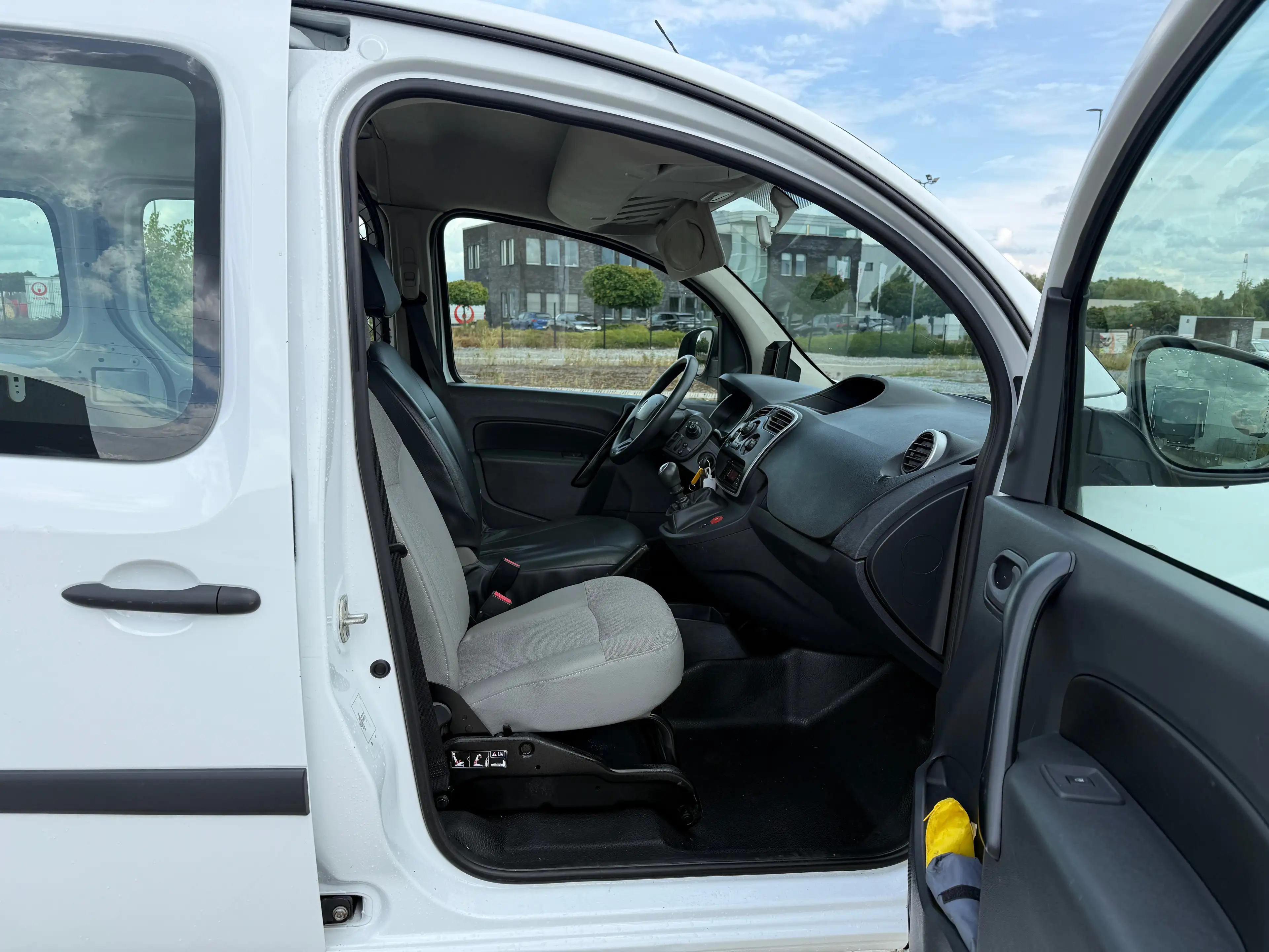 Renault Kangoo Kangoo Express 1.5 dCi Grand Confort FAP — photo 11