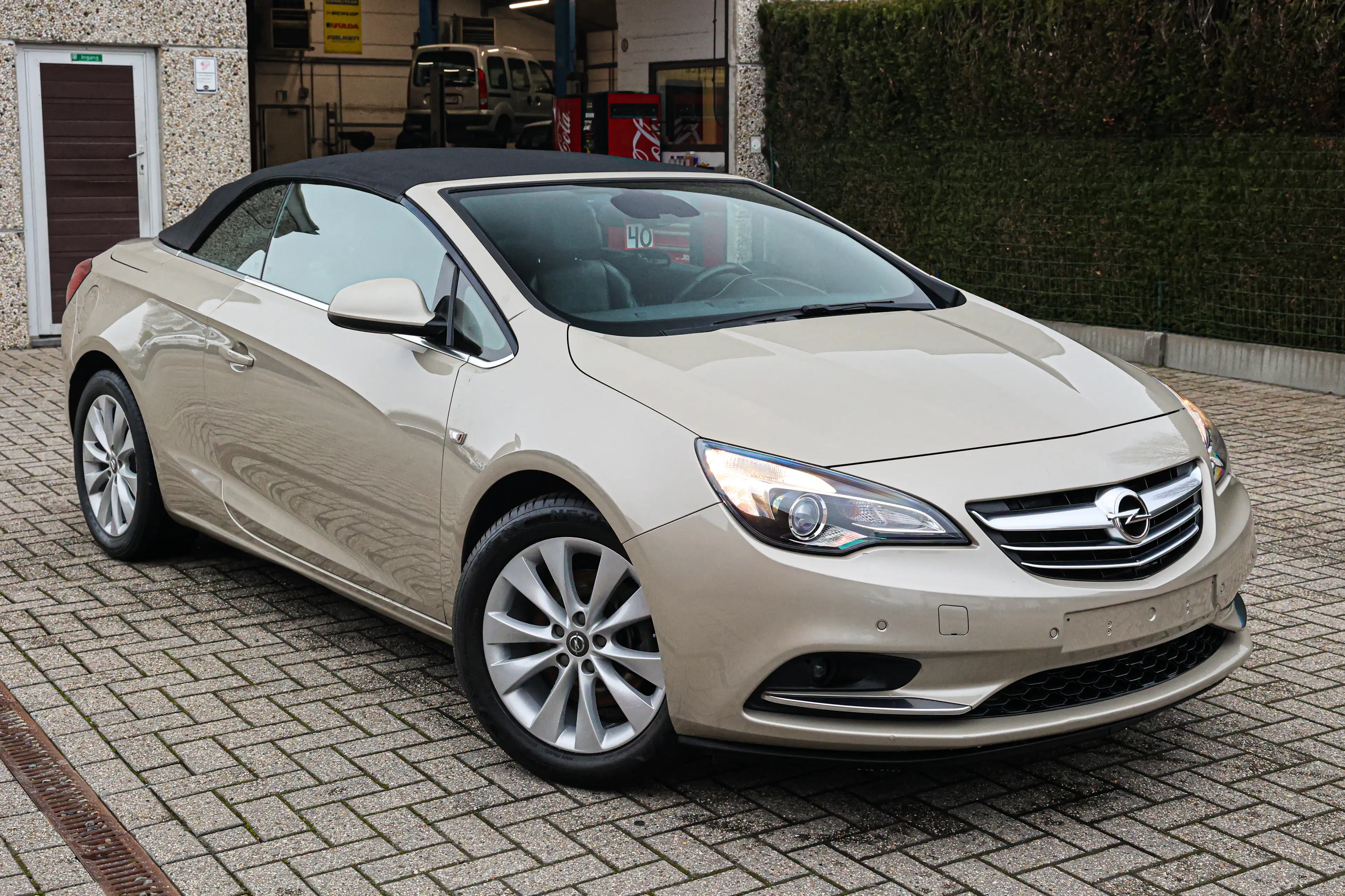 Opel Cascada AUTOMAAT*LEDER*TREKHAAK*ZETELVERWARMING*NAVIGATIE* — photo 3