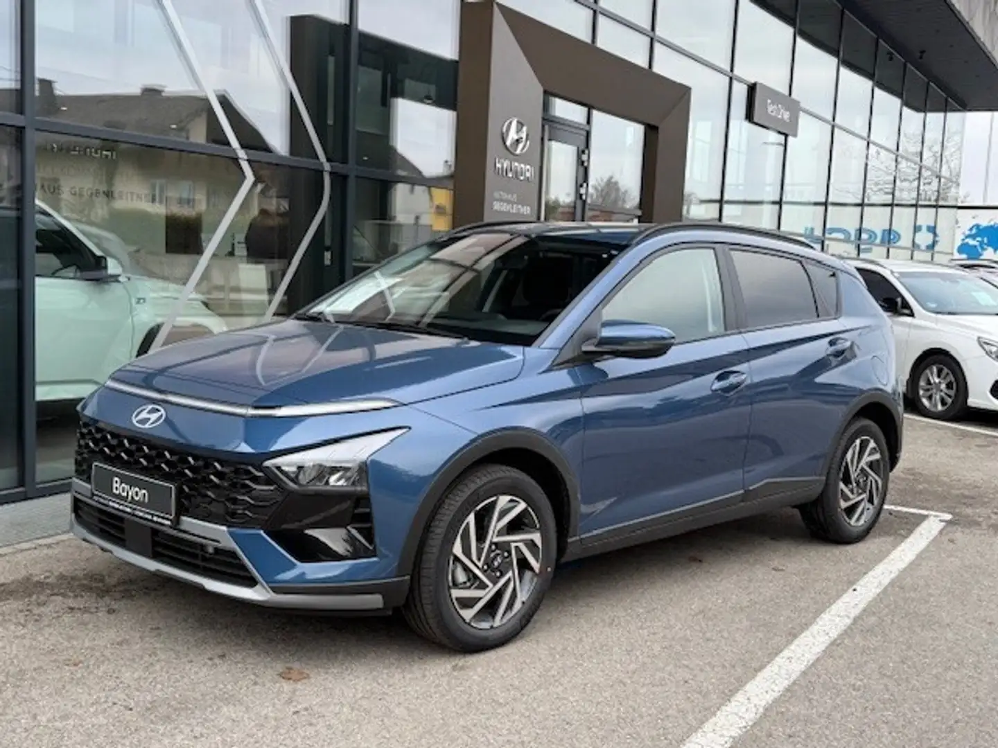 Hyundai BAYON Bayon 1,0 T-GDI GO! Plus DCT y6bu2-PP4 Blau - 1