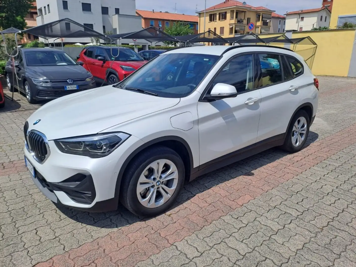 BMW X1 xDrive25e Business Advantage Bianco - 1
