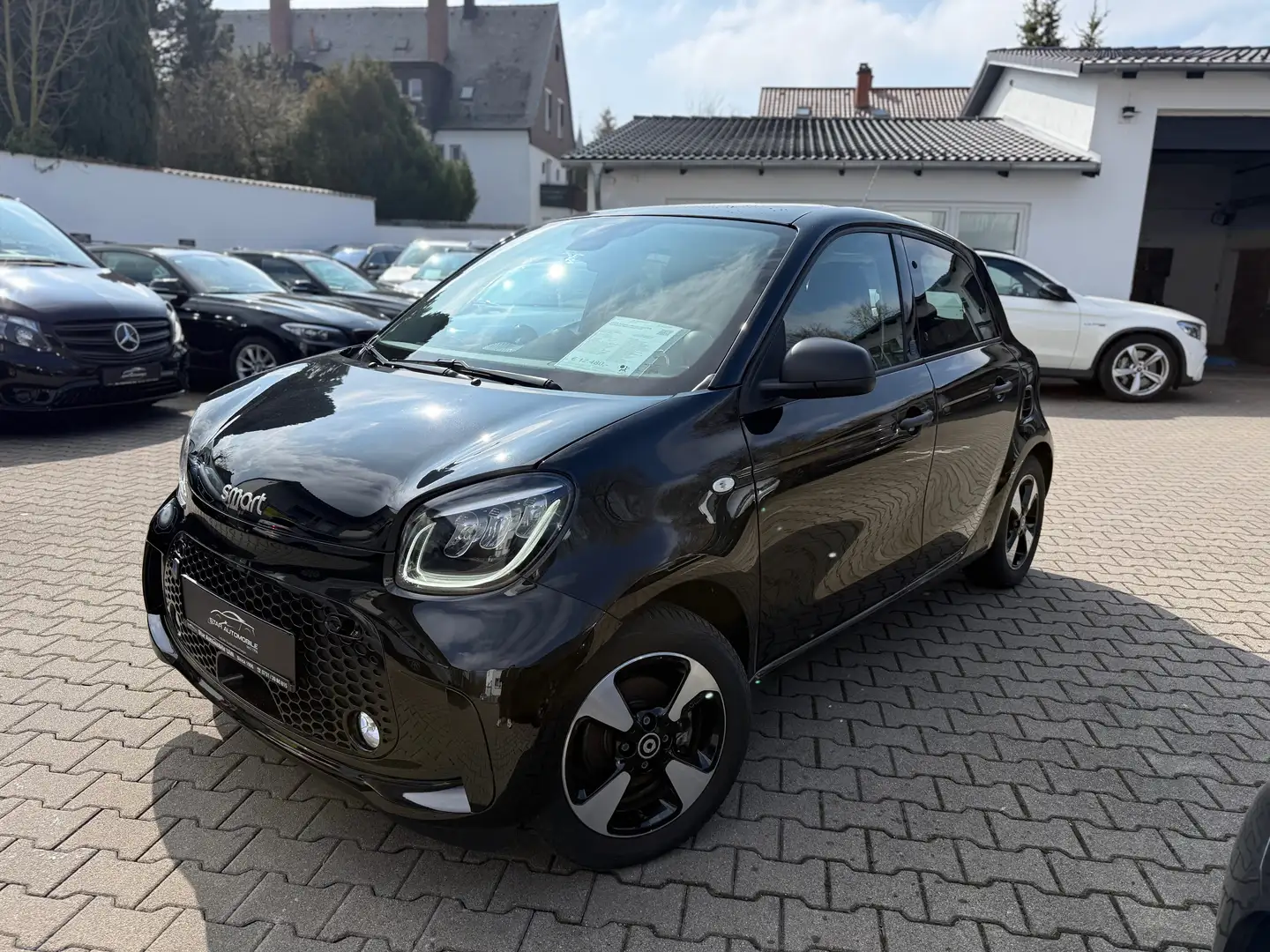 smart forFour electric drive/EQ*Exclusive*Pano*Kamera*JBL*MwSt. Schwarz - 1