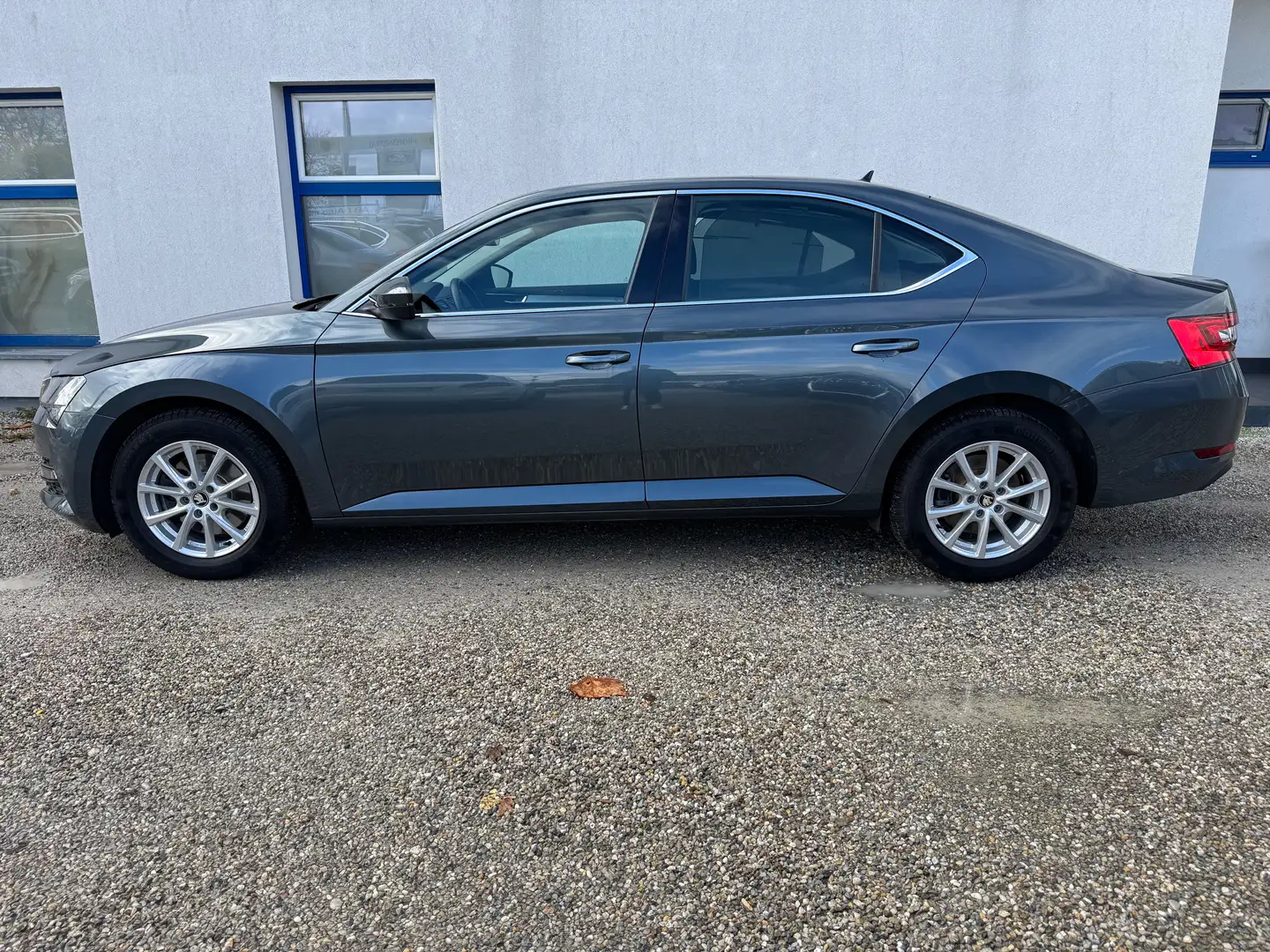 Skoda Superb Ambition Gris - 2