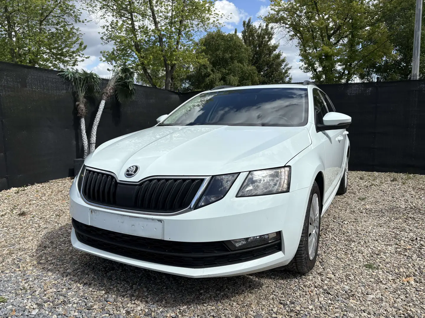 Skoda Octavia SW 1.5 TSI ACT Style DSG (EU6.2) MARCHAND/EXPORT Negro - 1