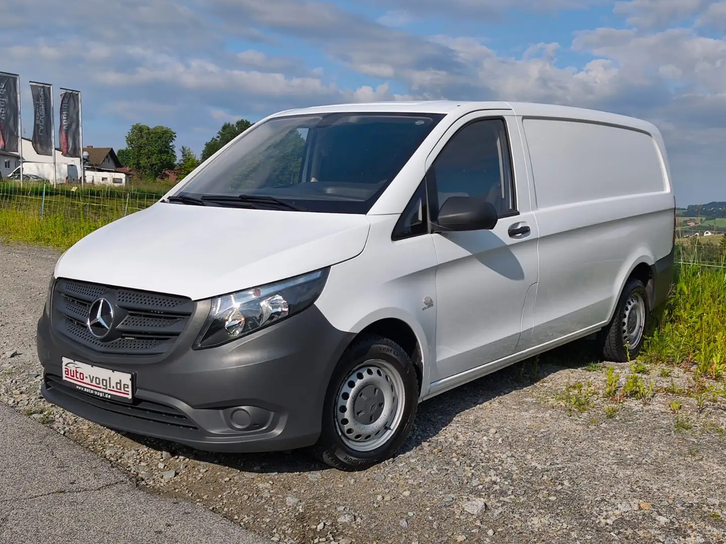 Mercedes-Benz Vito Kasten 110 CDI FWD lang Weiß - 1