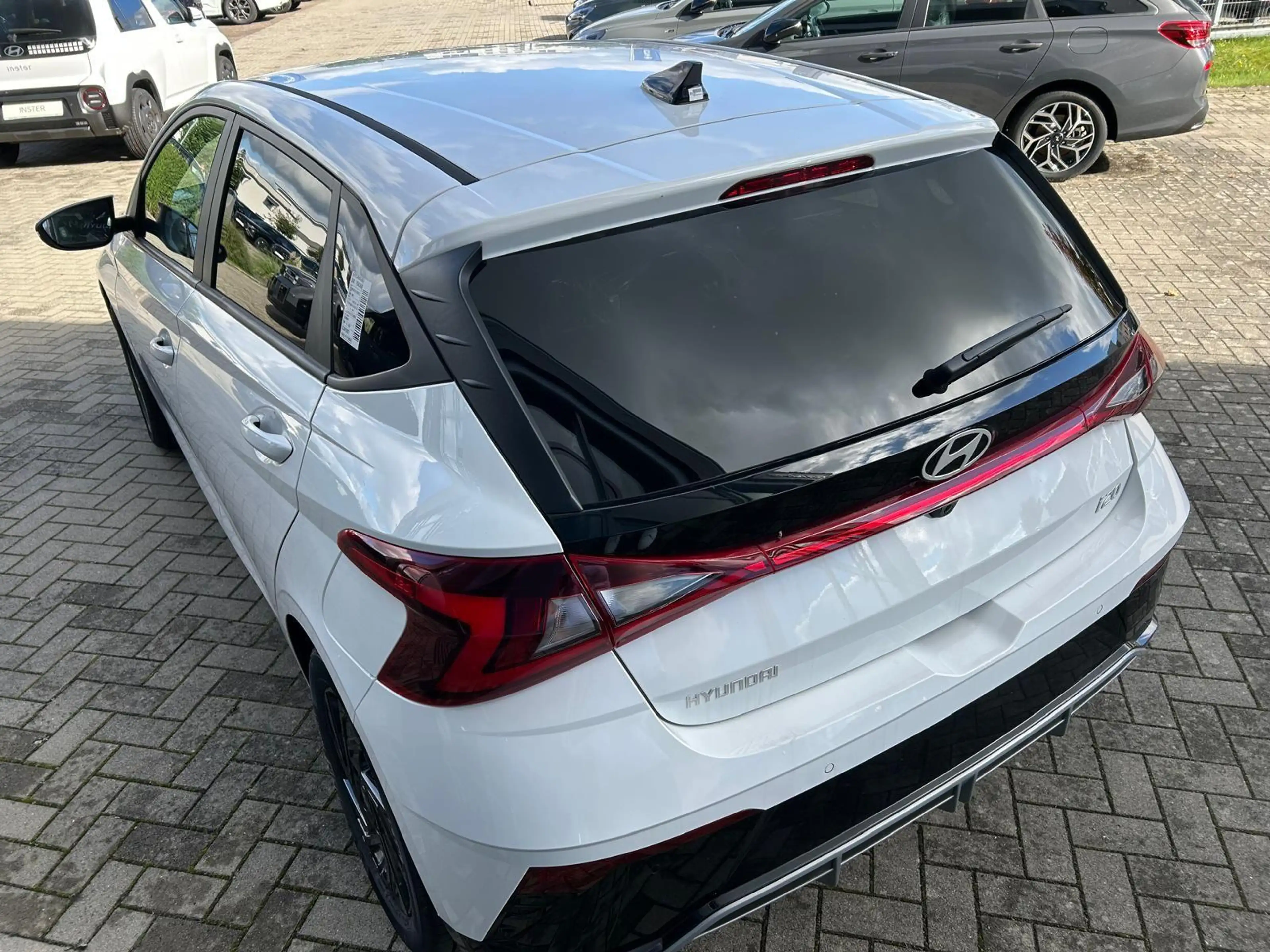 Hyundai i20 FL 1.0 T-GDI 7DCT Blackline LED.Navi.Bose — photo 6
