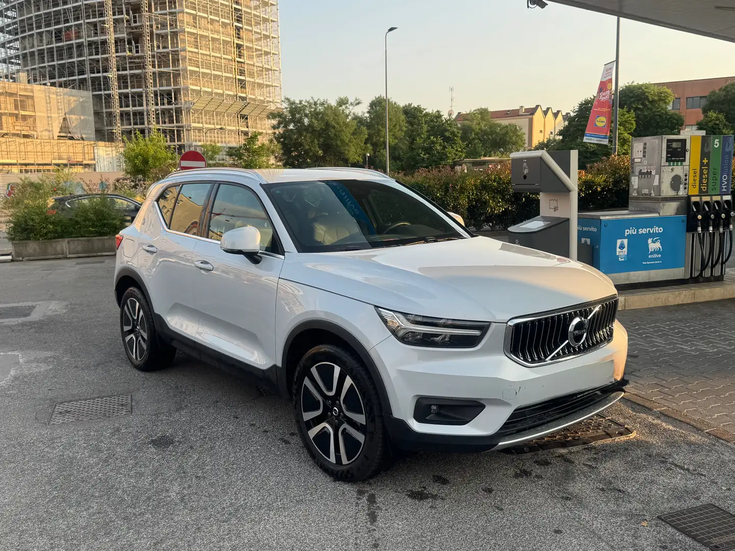 Volvo XC40 XC401.5 t5 phev Inscription Expression auto my21 Bianco - 1