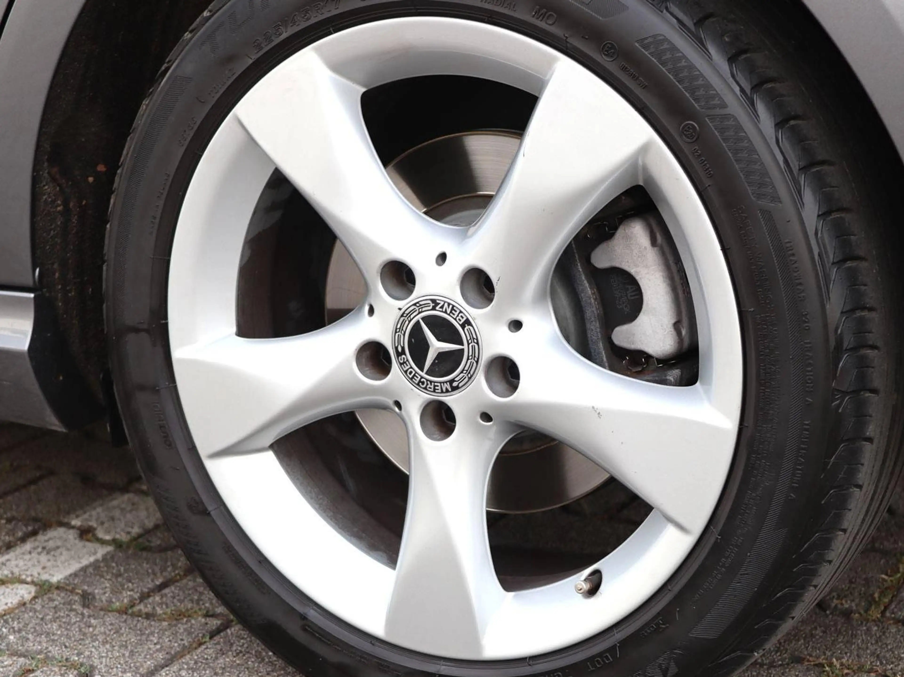 Mercedes-Benz B 220 B 220 4Matic SPORT-PAKET *RENTNERWAGEN / Orig.35750Km!! — photo 12