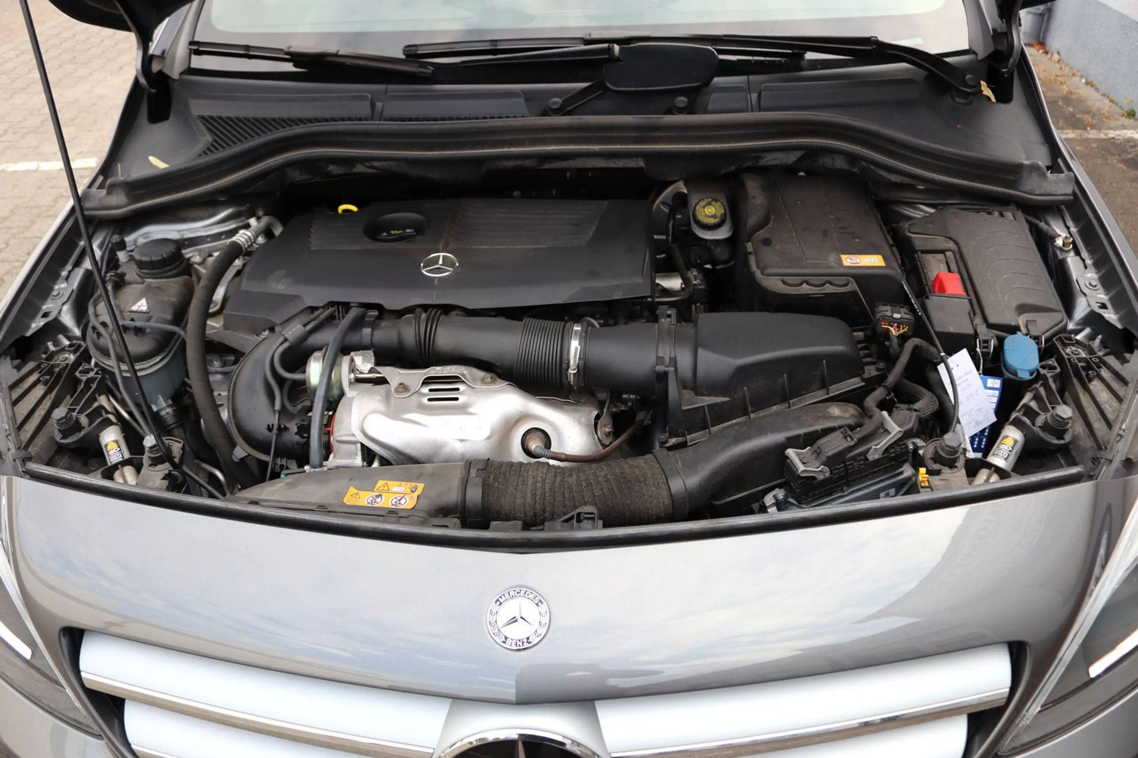 Mercedes-Benz B 220 B 220 4Matic SPORT-PAKET *RENTNERWAGEN / Orig.35750Km!! — photo 11