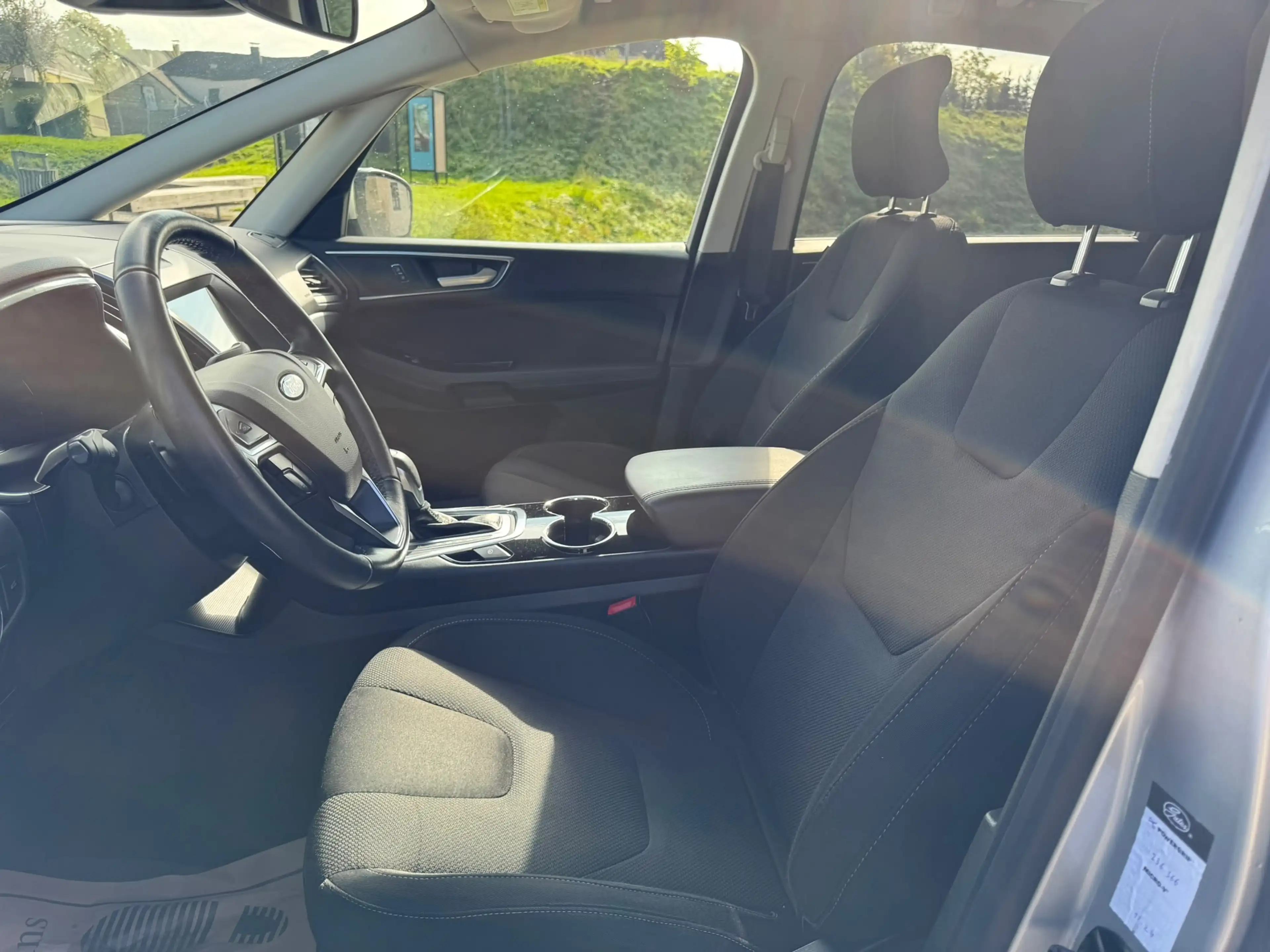 Ford S-Max Titanium — photo 13