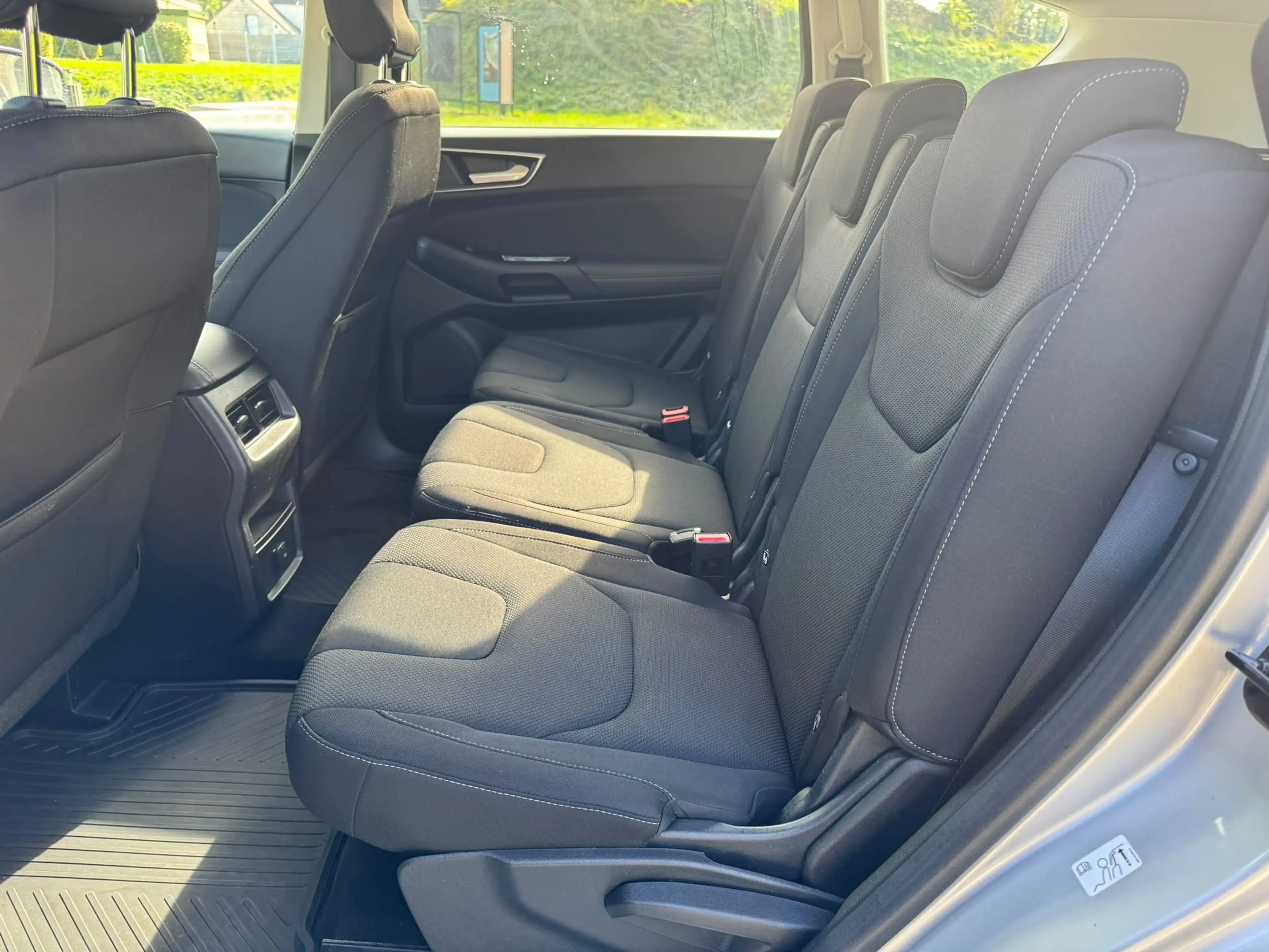 Ford S-Max Titanium — photo 14