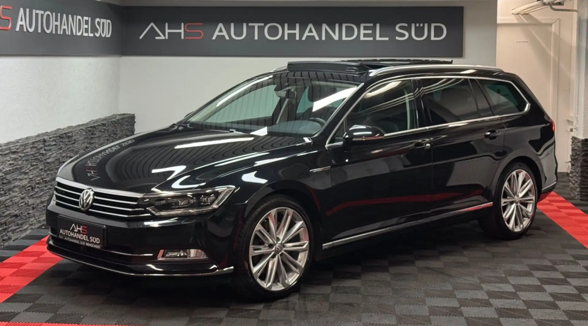 Volkswagen Passat Highline 4M *R-LINE*PANO*STHZG*D.TACHO* Negro - 1
