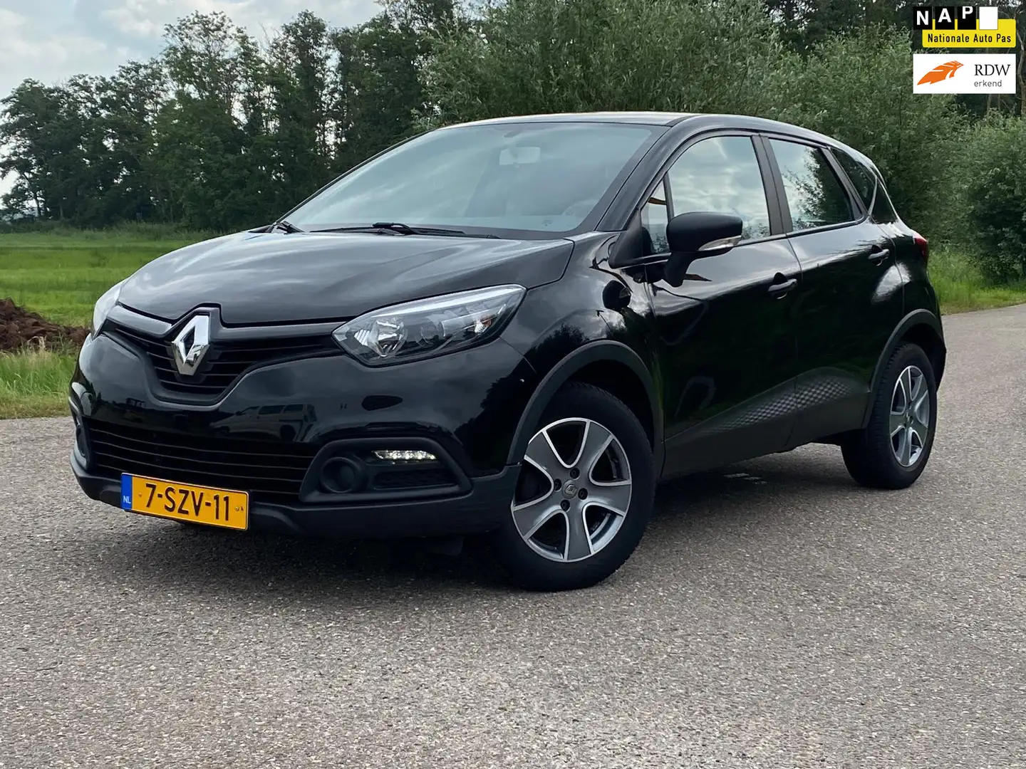 Renault Captur 0.9 TCe Authentique 5DRS KEYLESS AIRCO NAP NAV GOE Noir - 1