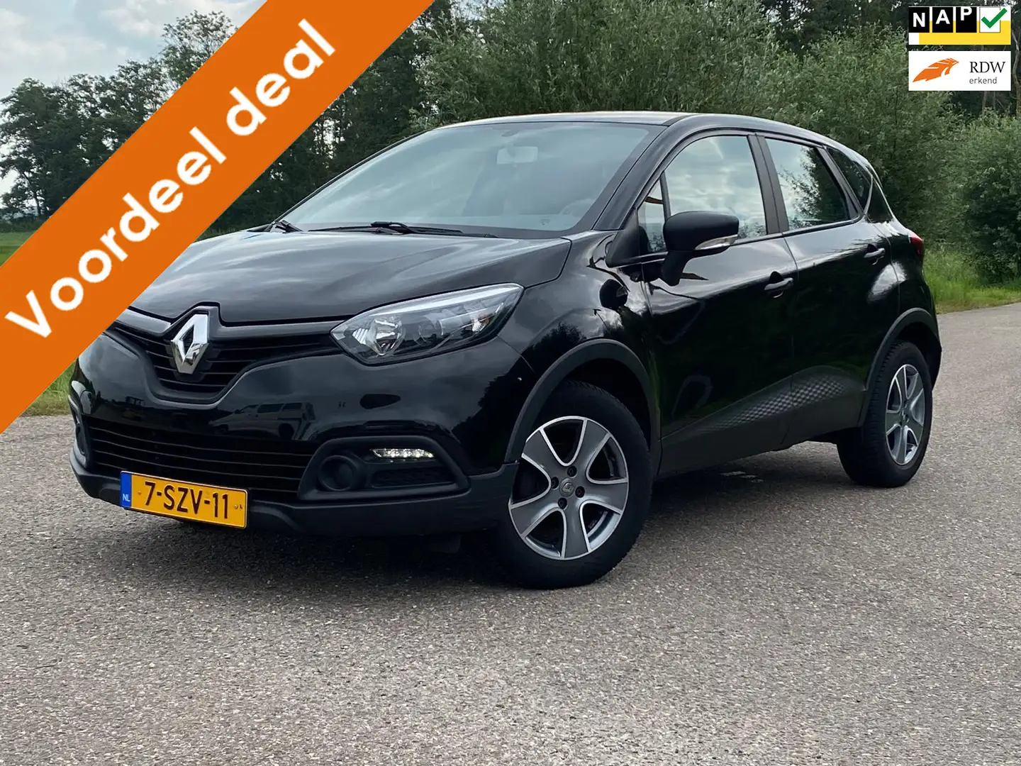 Renault Captur 0.9 TCe Authentique 5DRS KEYLESS AIRCO NAP NAV GOE Zwart - 1
