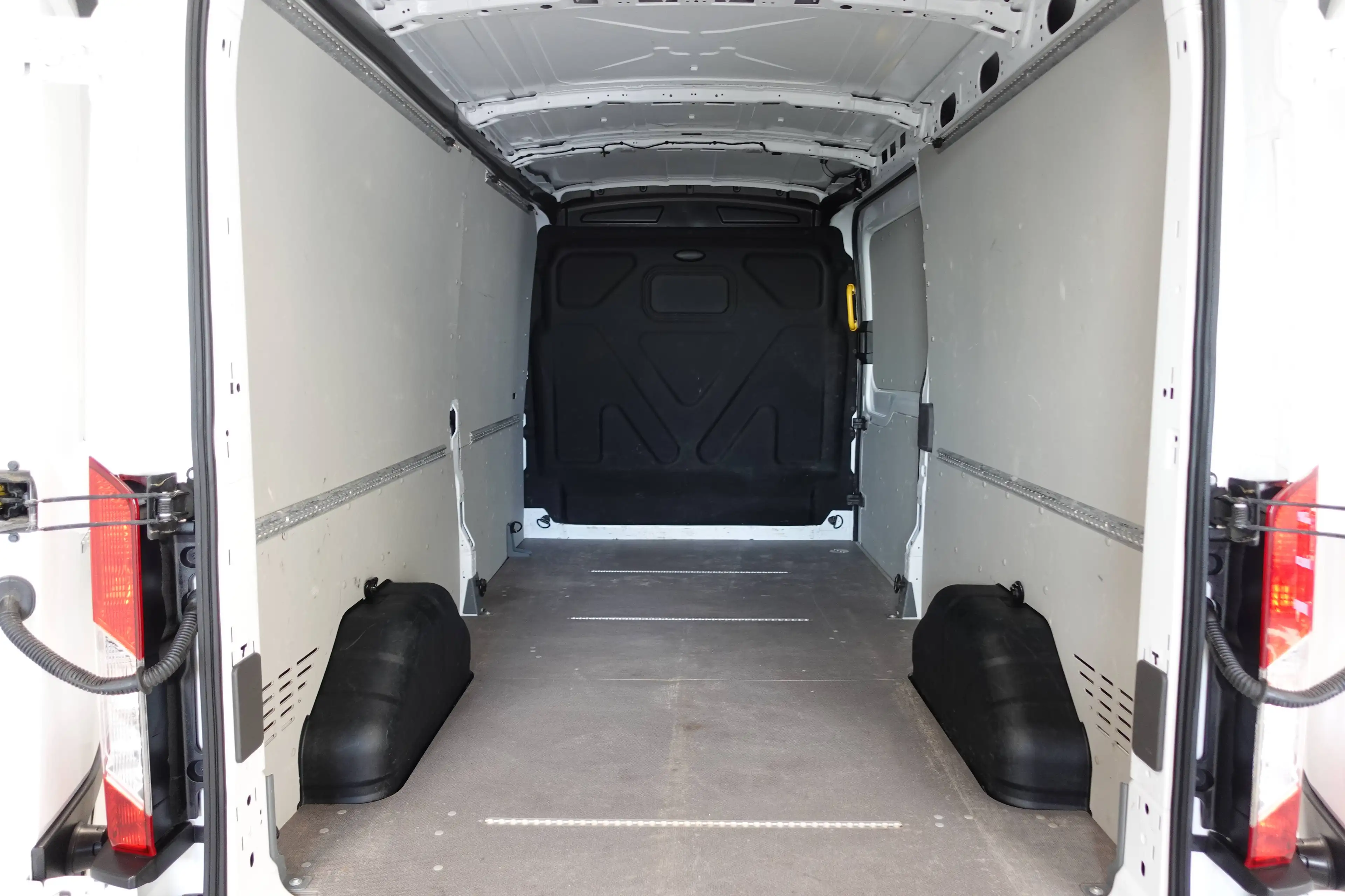 Ford Transit 2,0 TDCI 310 L3H2 Klima Tempomat RFK PDC 2.Hand — photo 10