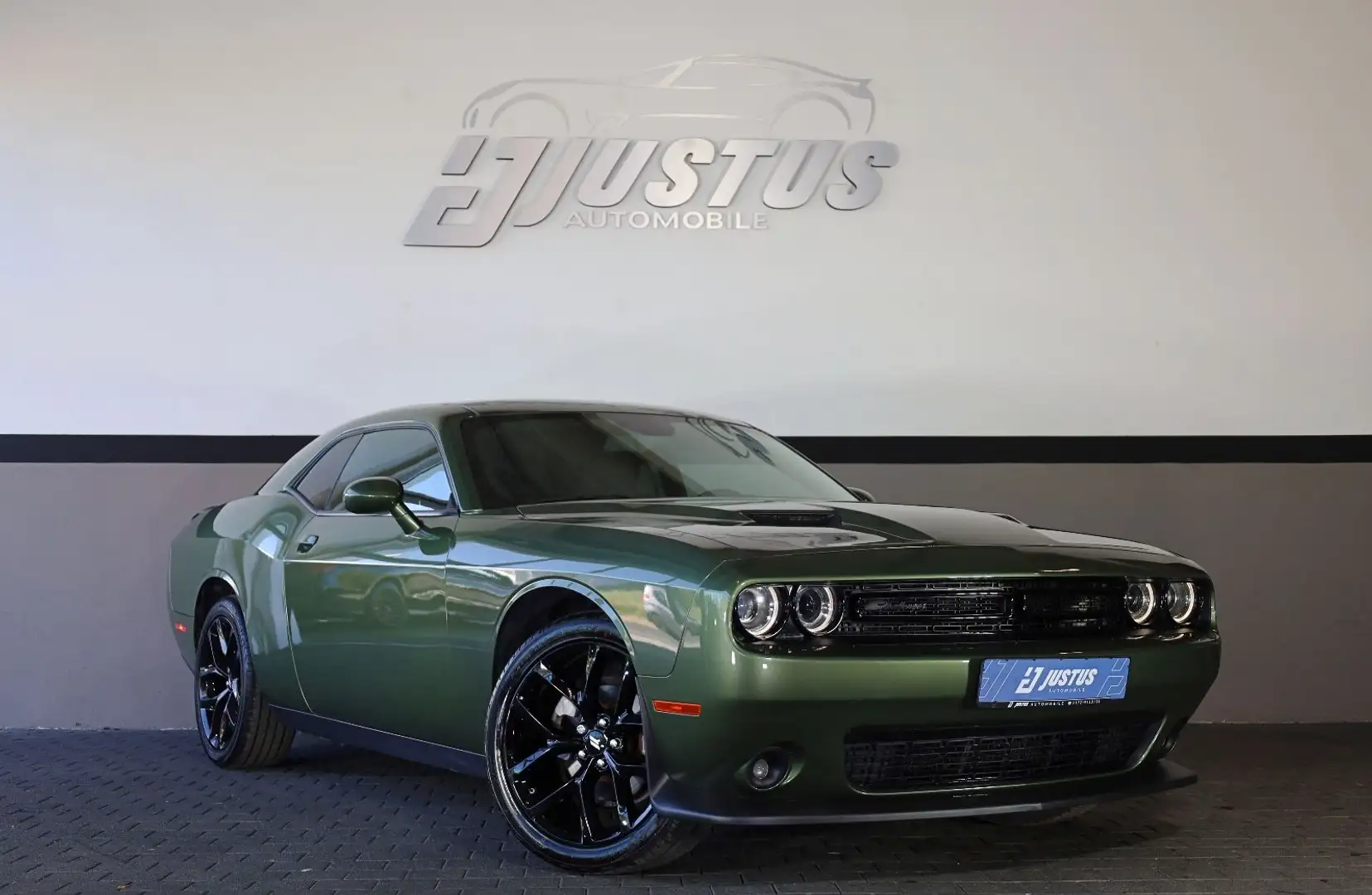 Dodge Challenger 3.6 SXT/SHZ/BTH/MFL/KAMERA/TOTW/R20 Grün - 1