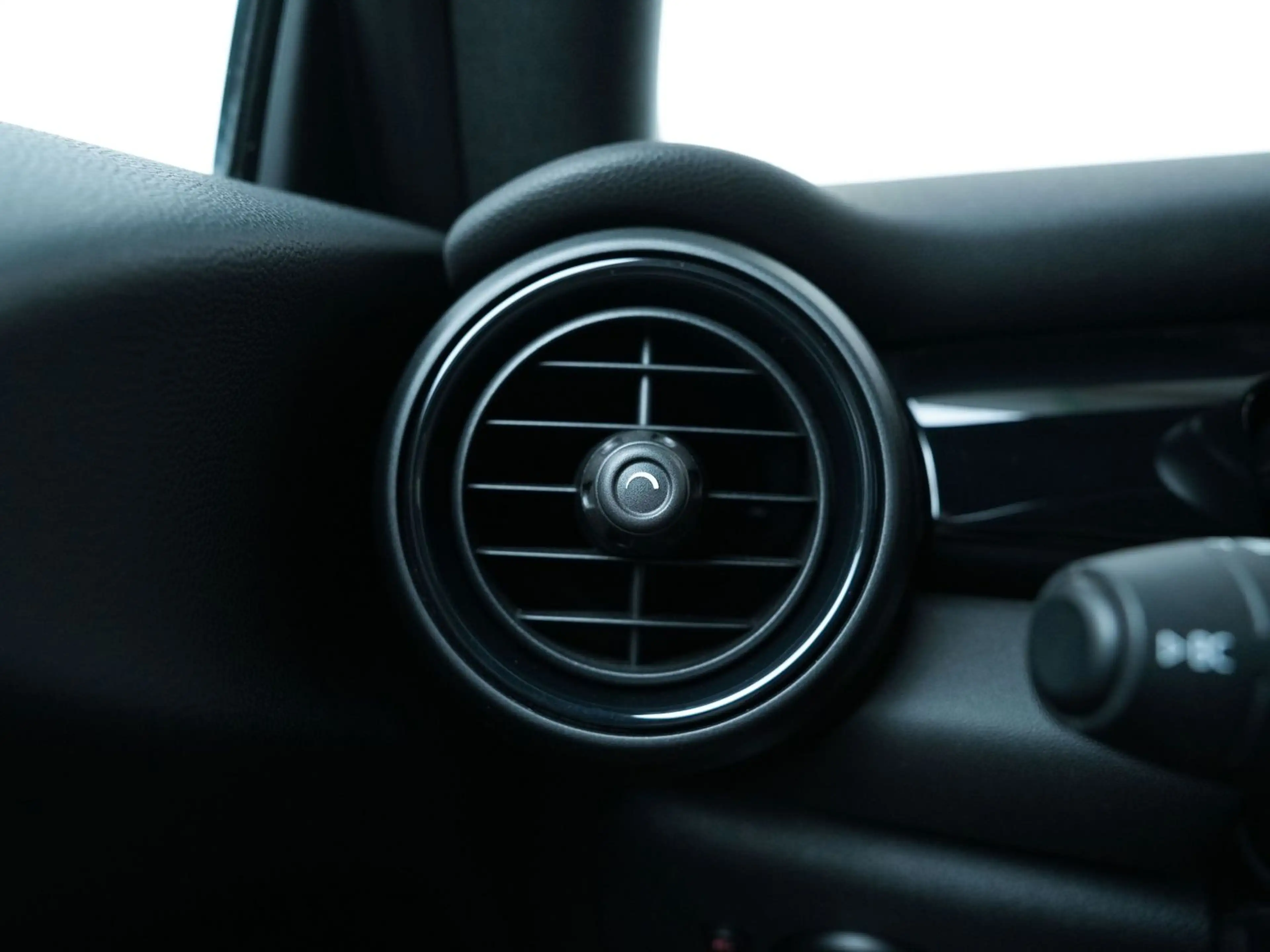 MINI Cooper Cabrio JOHN COOPER WORKS H&K*NAVI*LEDER*KLIMAAUT — photo 15
