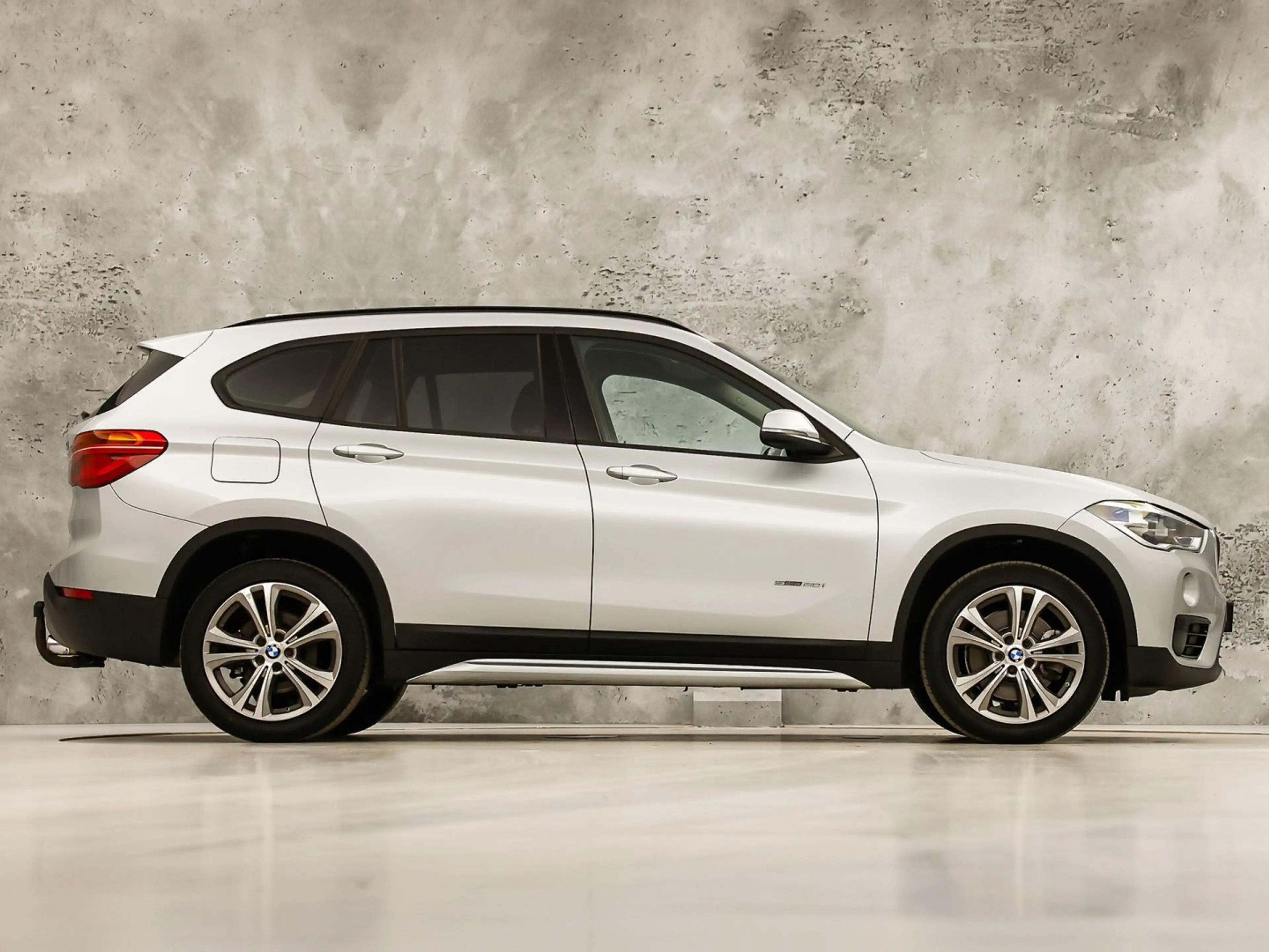 BMW X1 sDrive20i Executive 192Pk Automaat (NAVIGATIE, CLI — photo 4