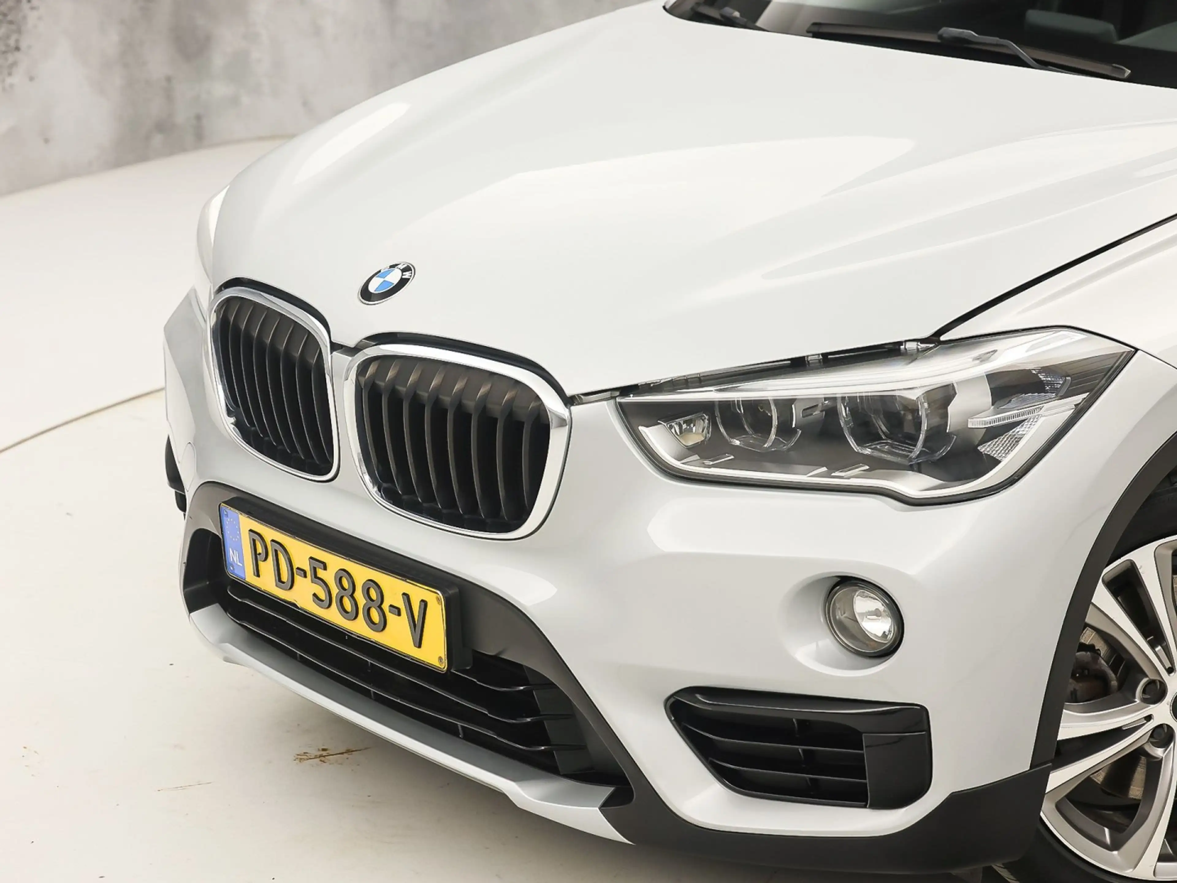 BMW X1 sDrive20i Executive 192Pk Automaat (NAVIGATIE, CLI — photo 12