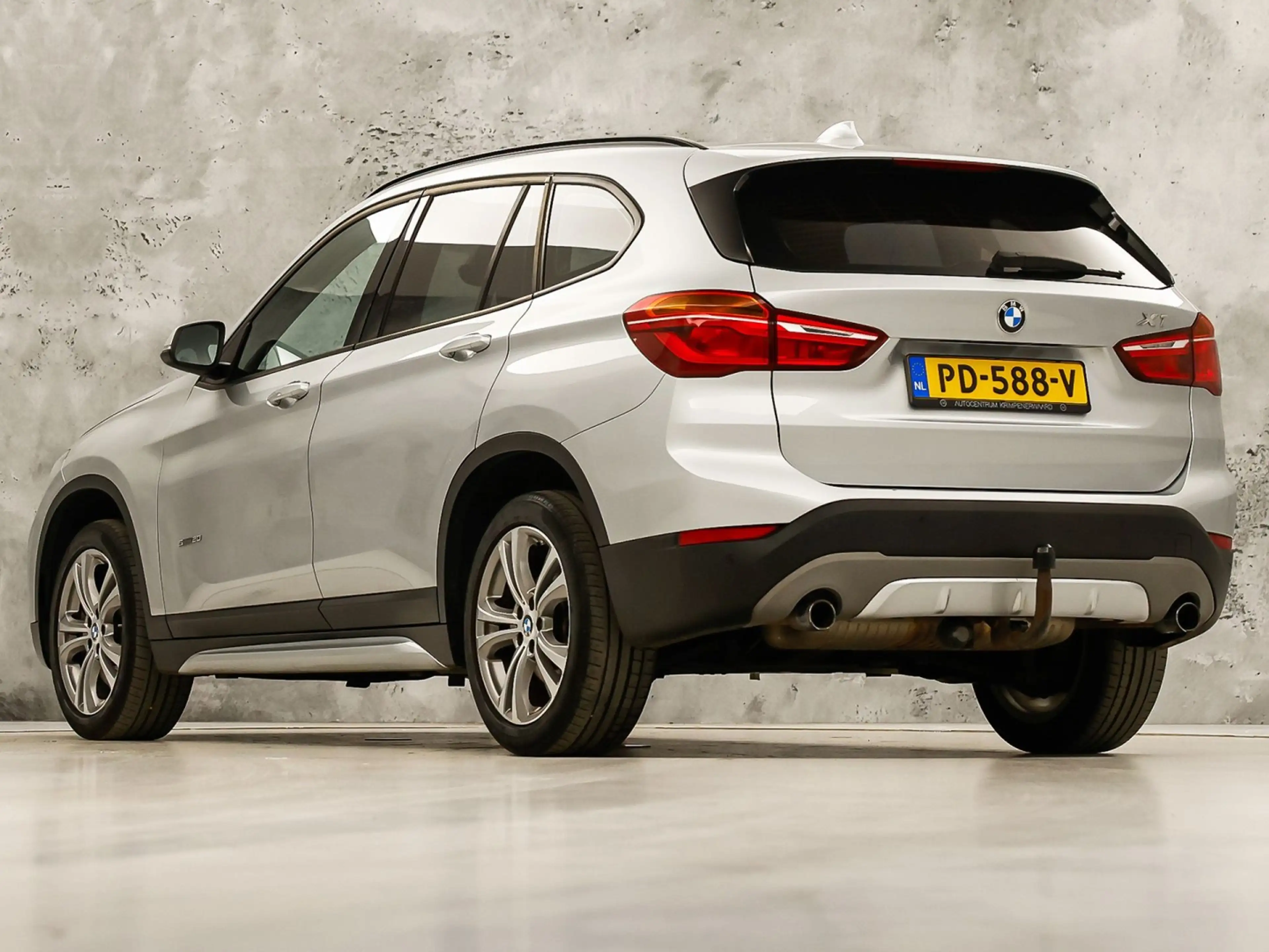 BMW X1 sDrive20i Executive 192Pk Automaat (NAVIGATIE, CLI — photo 3