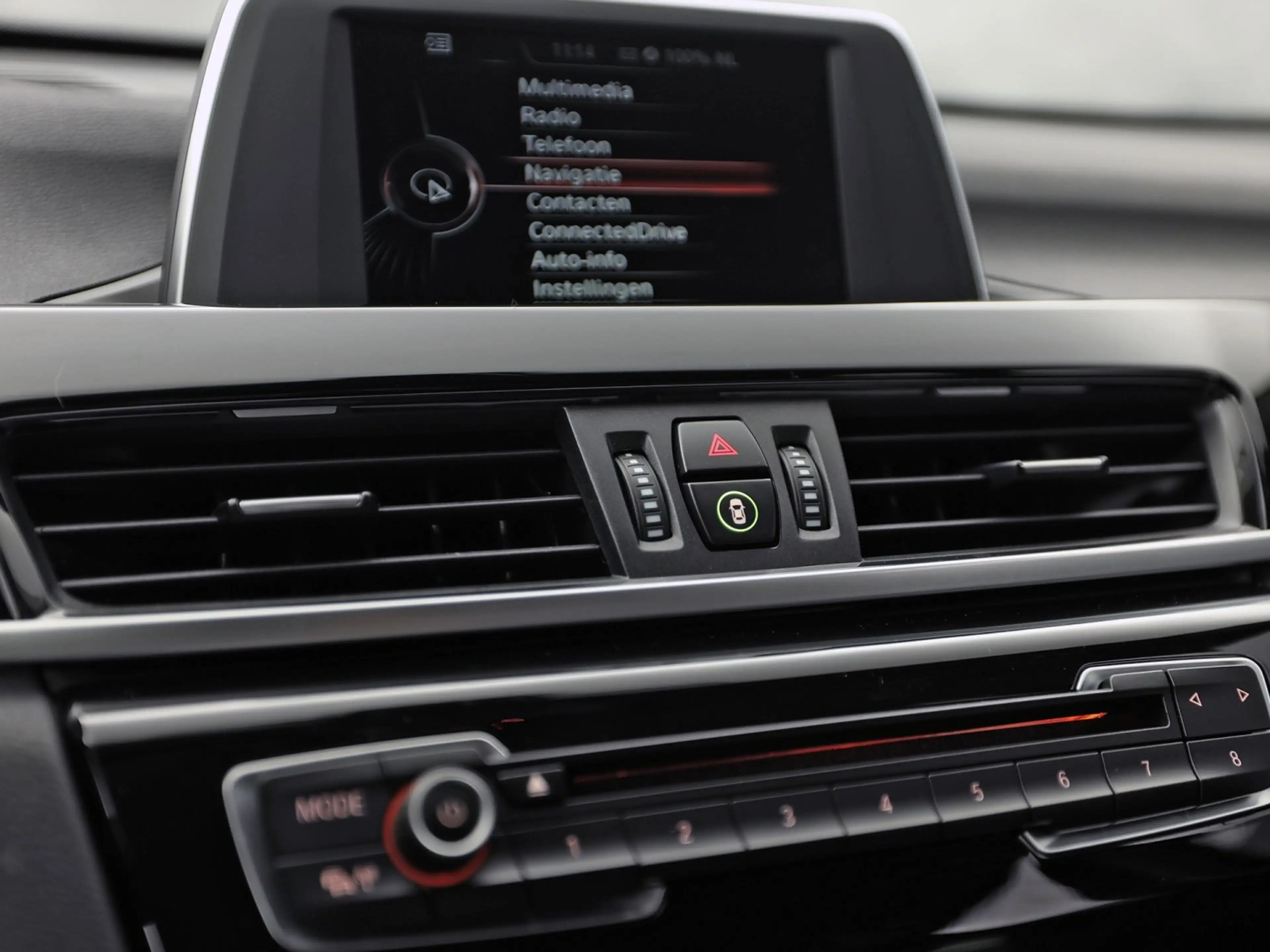 BMW X1 sDrive20i Executive 192Pk Automaat (NAVIGATIE, CLI — photo 30