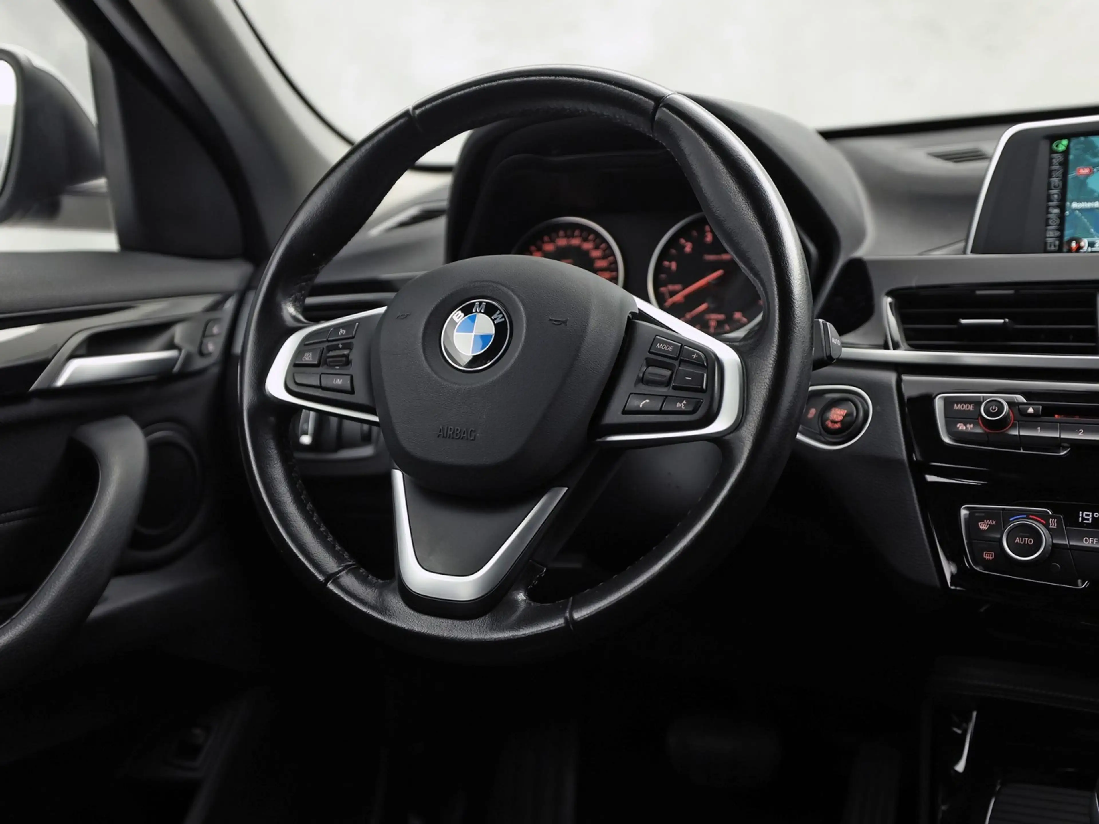 BMW X1 sDrive20i Executive 192Pk Automaat (NAVIGATIE, CLI — photo 16
