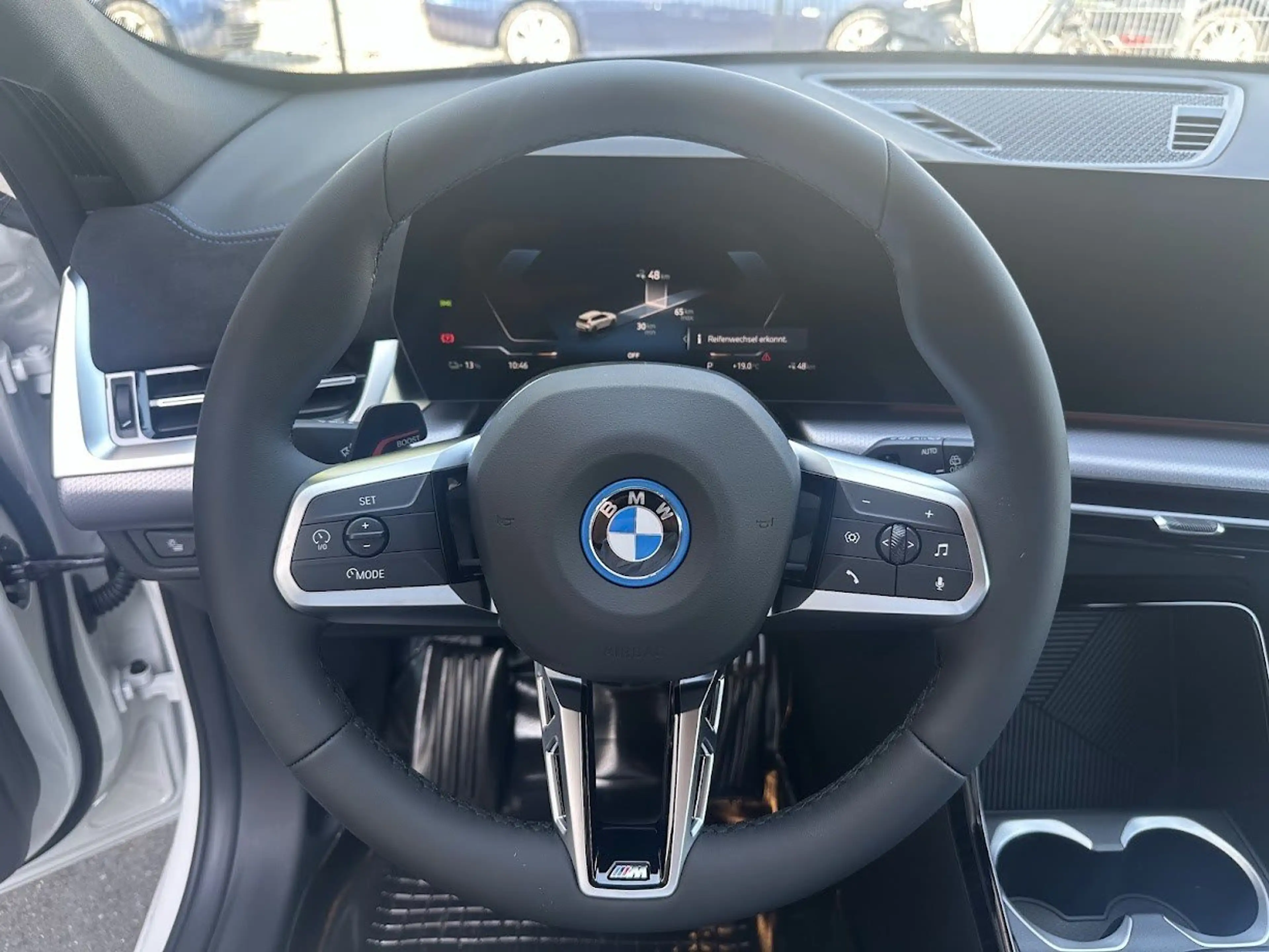 BMW iX1 eDrive20 M Sport || DrivingAssist Kamera — photo 3
