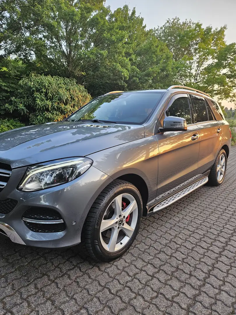 Mercedes-Benz GLE 350 d 4Matic 9G-TRONIC Exclusive - 2